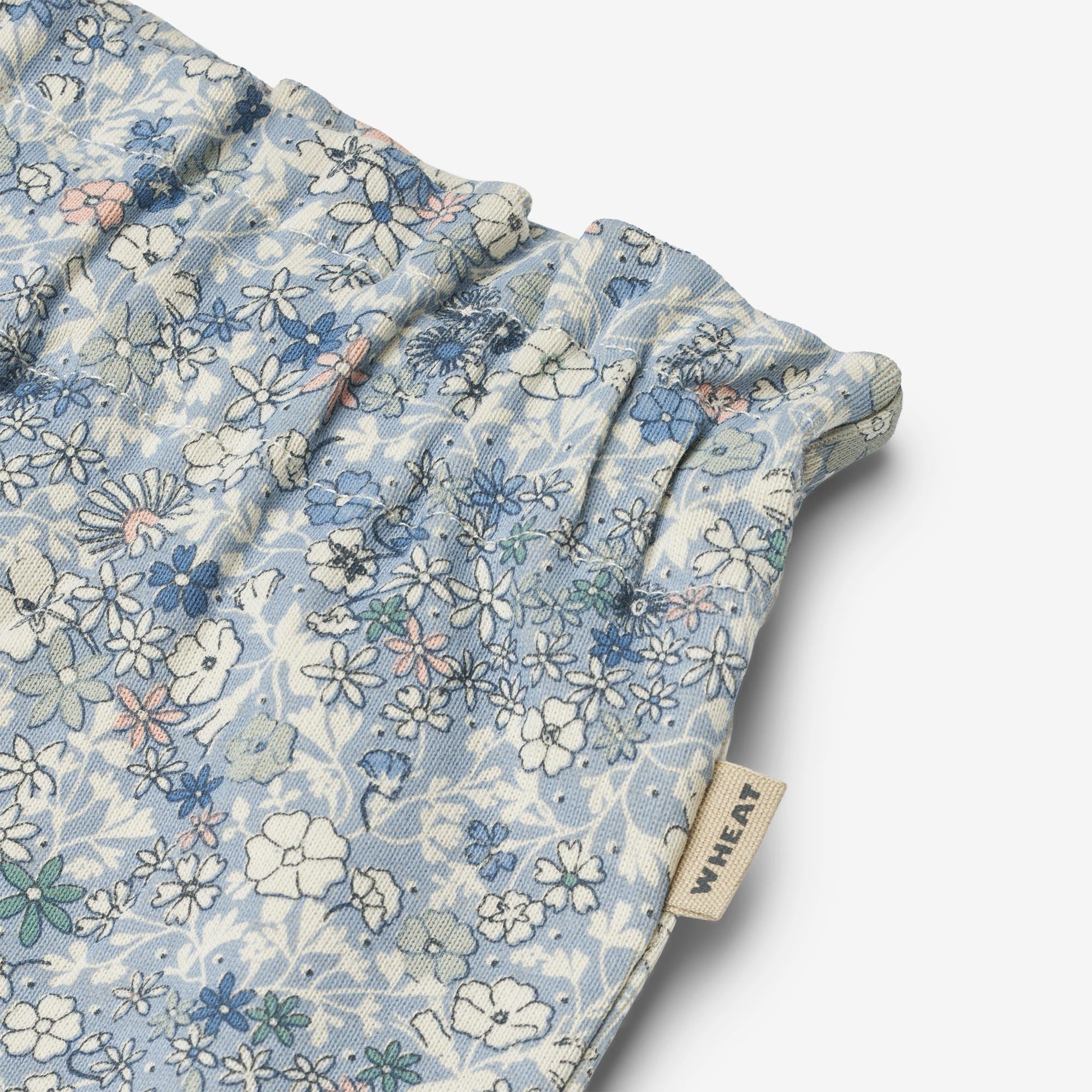 wheat-liza-jerseyhose-blue-summer-flowers-bio image 3