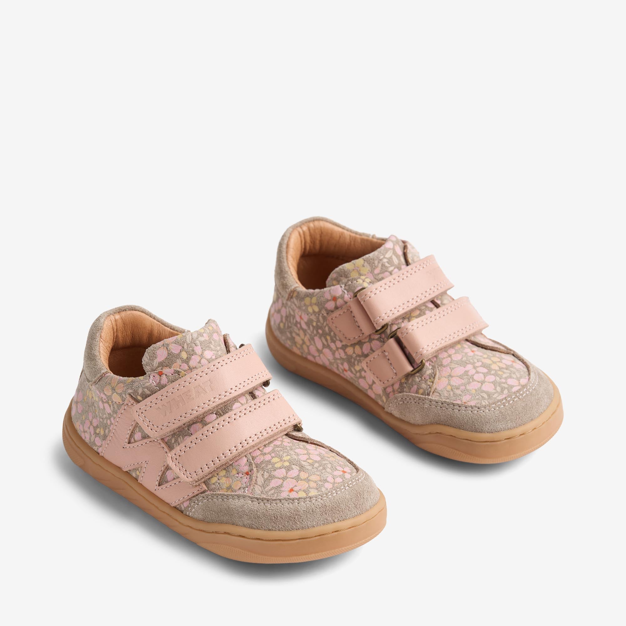 wheat-barres-sneaker-coral-flowers-barfu-klett image 1