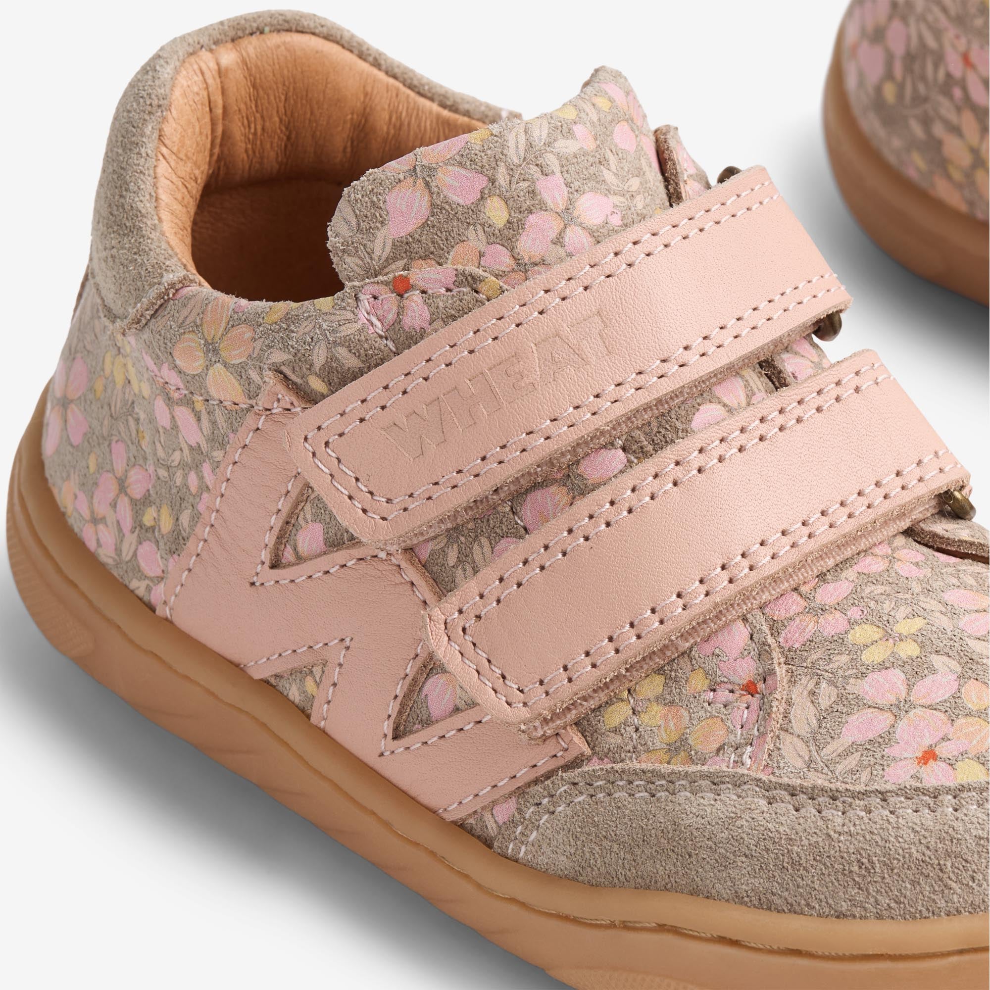 wheat-barres-sneaker-coral-flowers-barfu-klett image 4