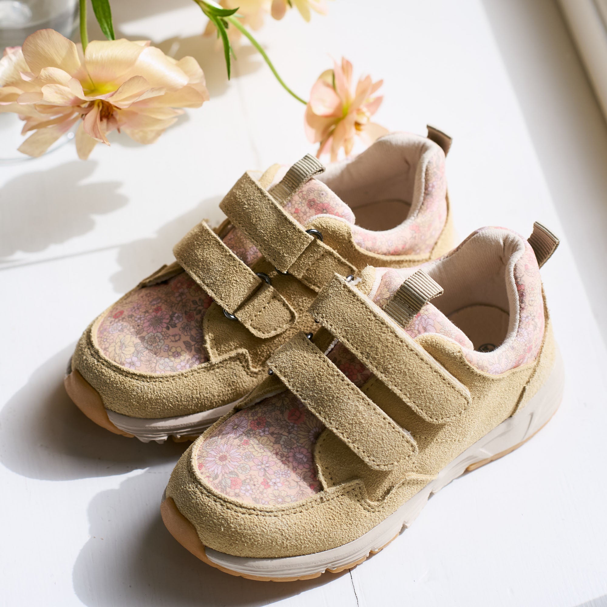 wheat-toney-sneaker-gelb-klett-kinderschuhe-leder image 4