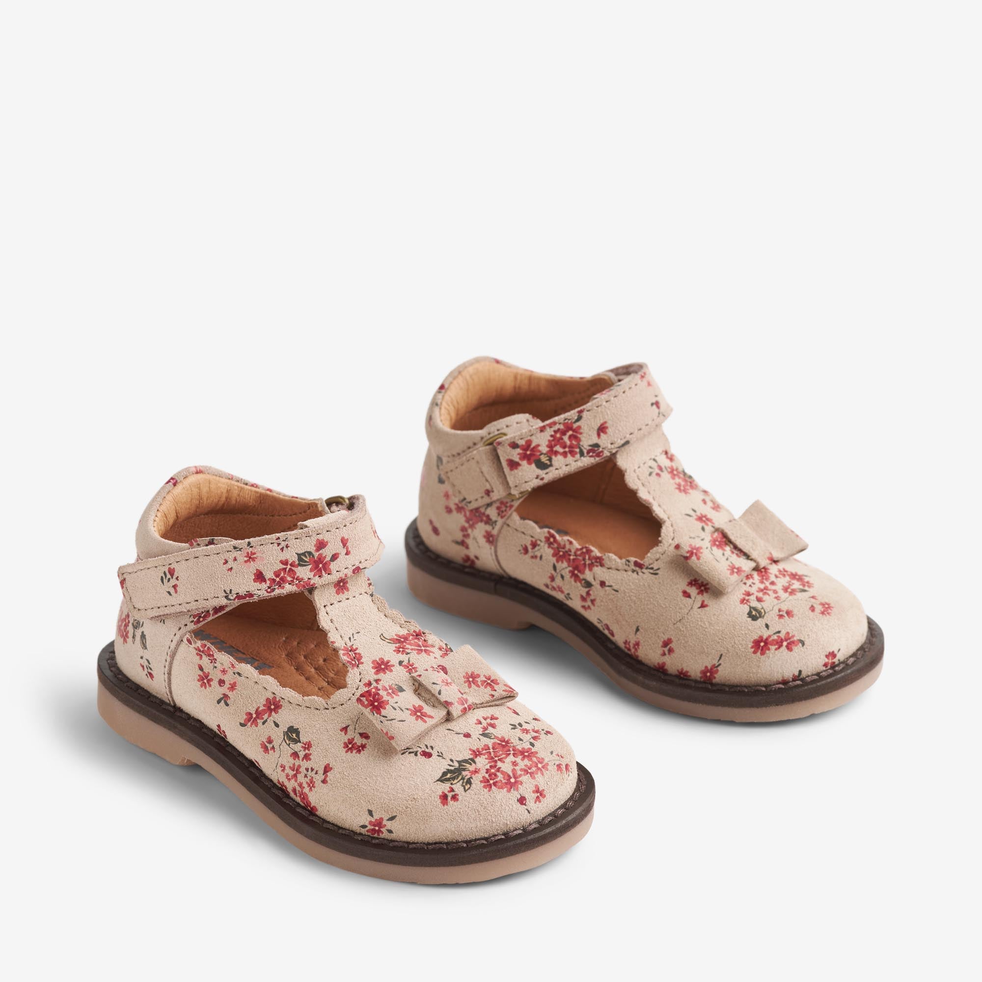 wheat-lucia-mary-jane-almond-peach-flowers-wildleder image 1