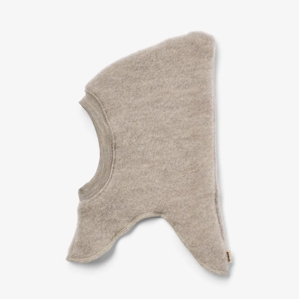 wheat-eli-sturmhaube-baby-khaki-melange-merinowolle image 1