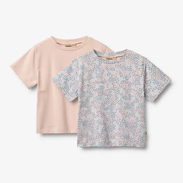 wheat-ella-t-shirt-2er-powder-blue-flowers-bio image 1