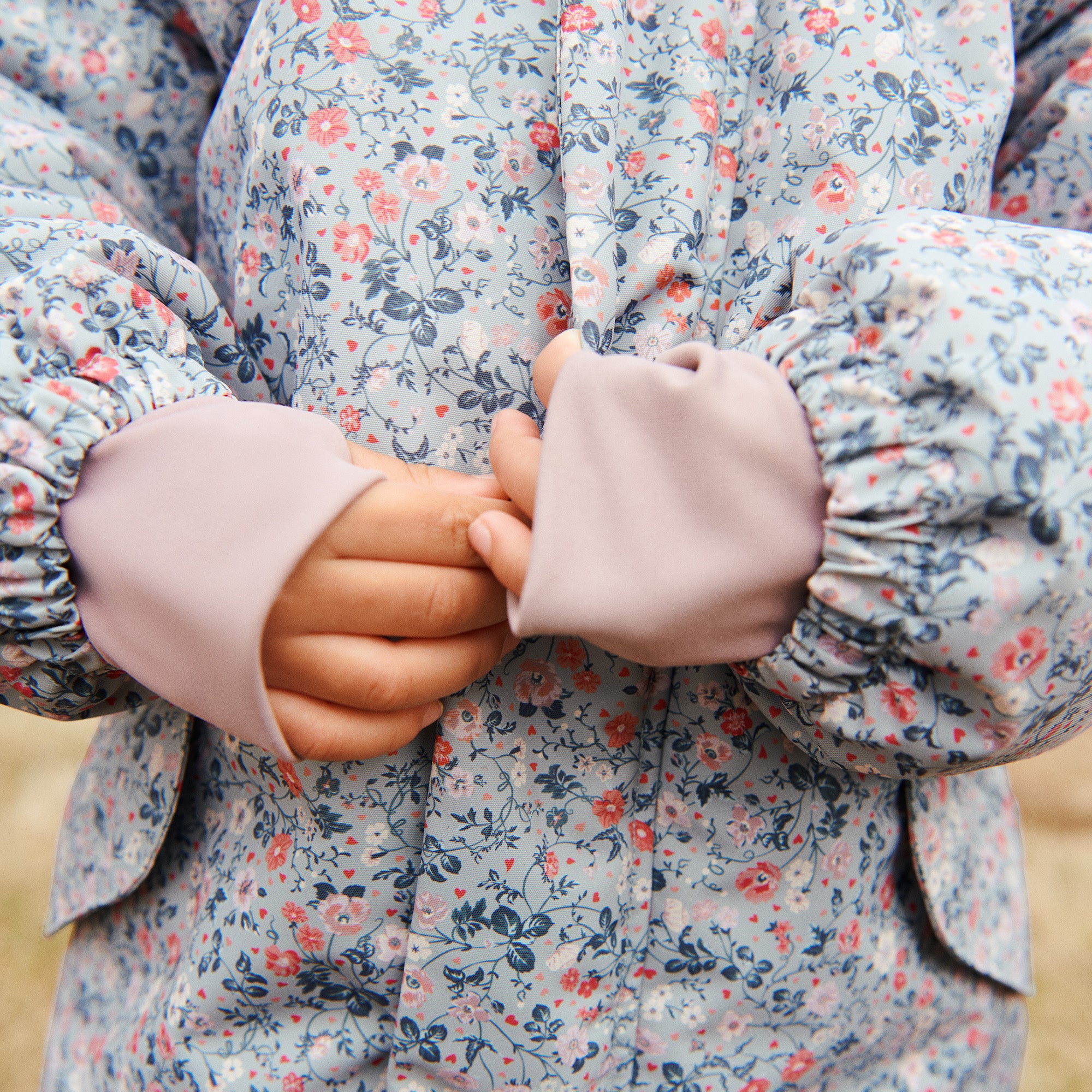 wheat-outerwear-miko-schneeanzug-soft-rain-flowers-wasserdicht image 5