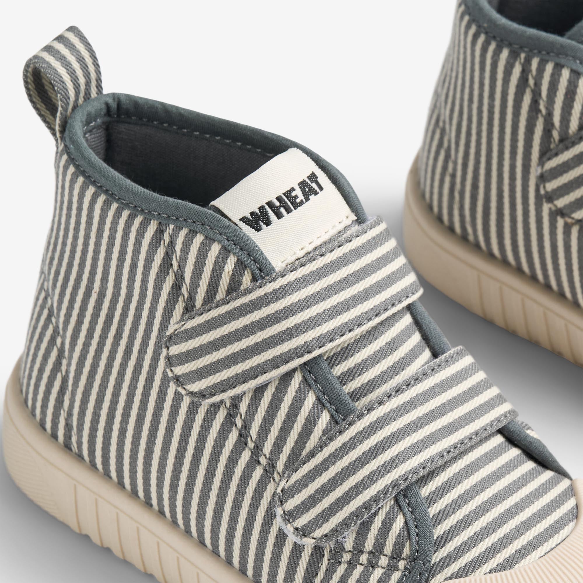 wheat-sneaker-leo-sneaker-flint-stripe-canvas-klett image 6