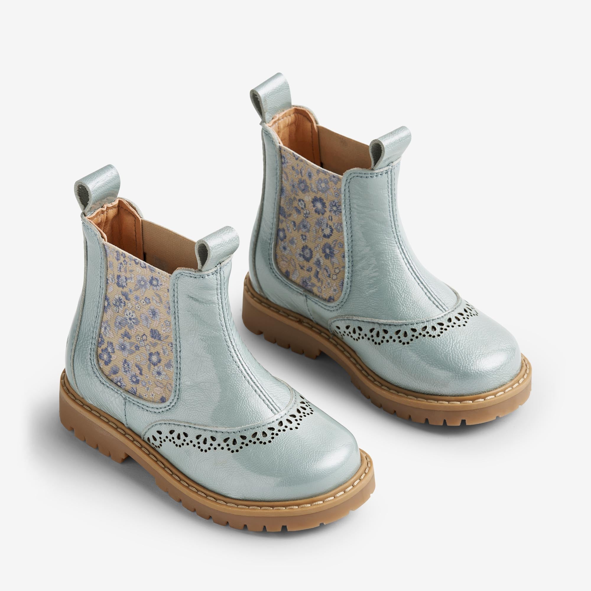 wheat-champ-chelsea-boots-hellblau-lack-kinder-leder image 1