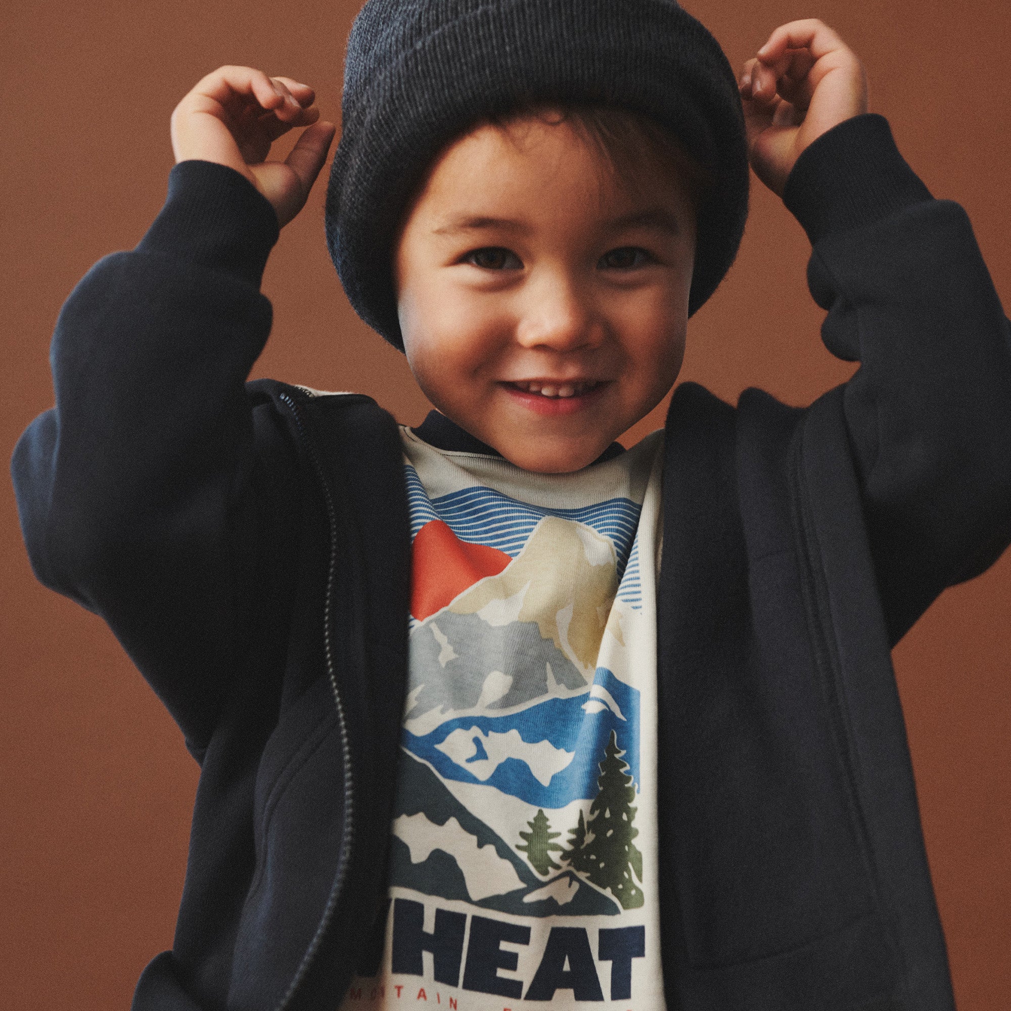 wheat-omalas-beanie-charcoal-melange-merino image 7