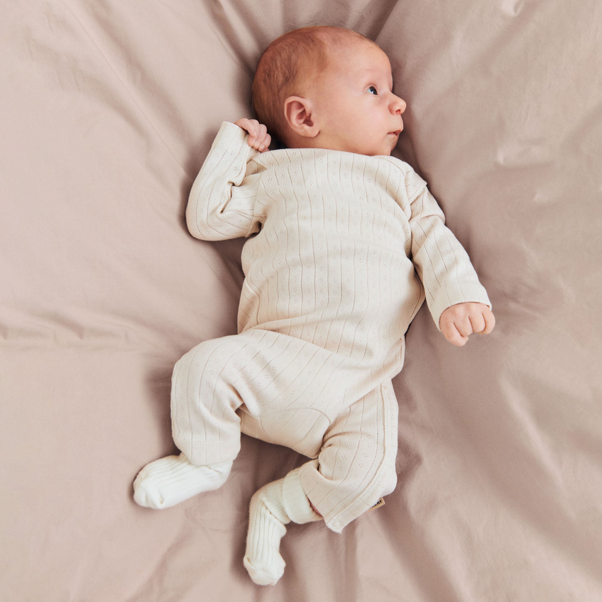 wheat-everest-wrapsuit-l-s-almond-peach-baby-wickelbody-bio image 2