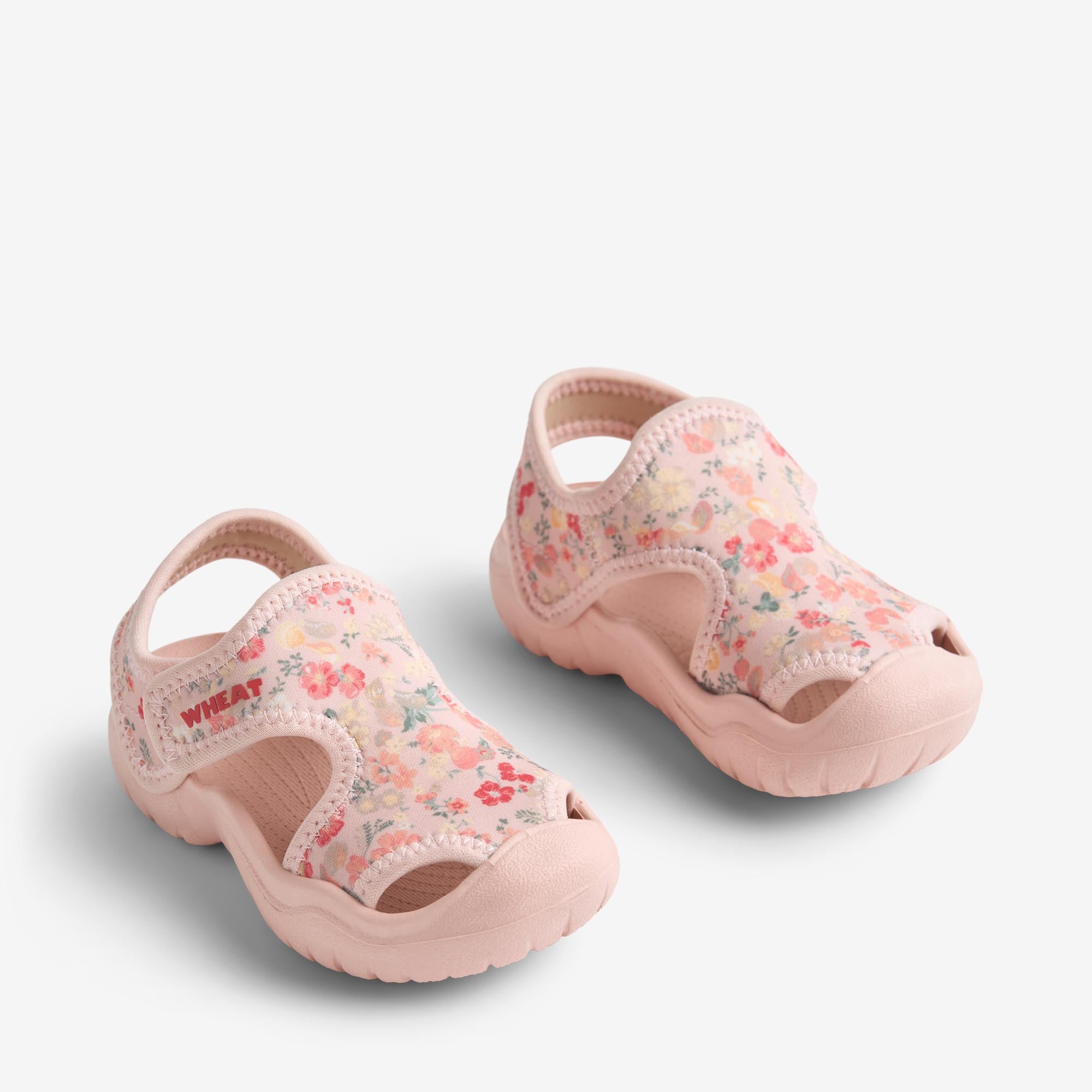 wheat-bani-sandale-powder-flowers-neopren-wassersandale image 1