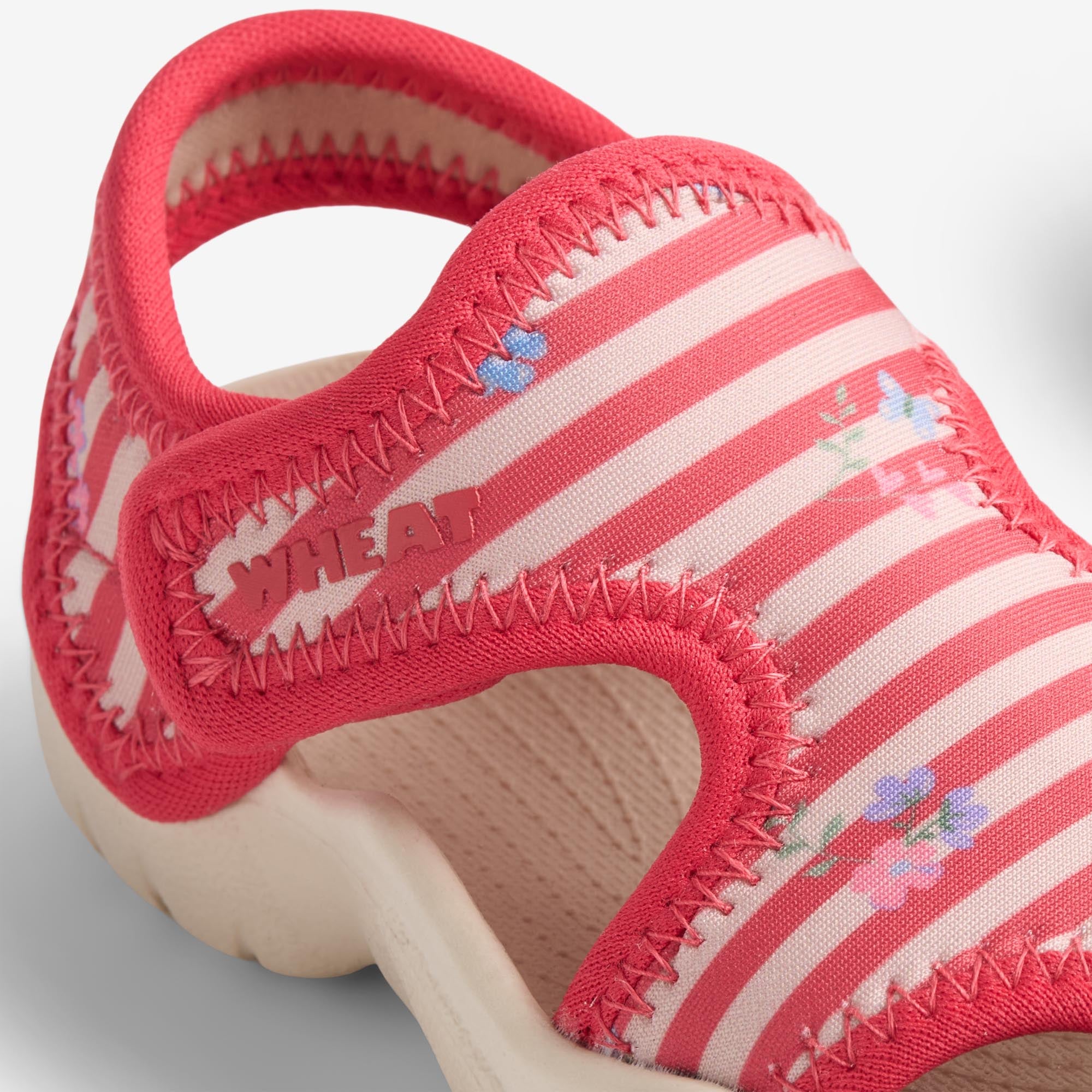 wheat-bani-sandale-red-stripe-flowers-neopren-klett image 4