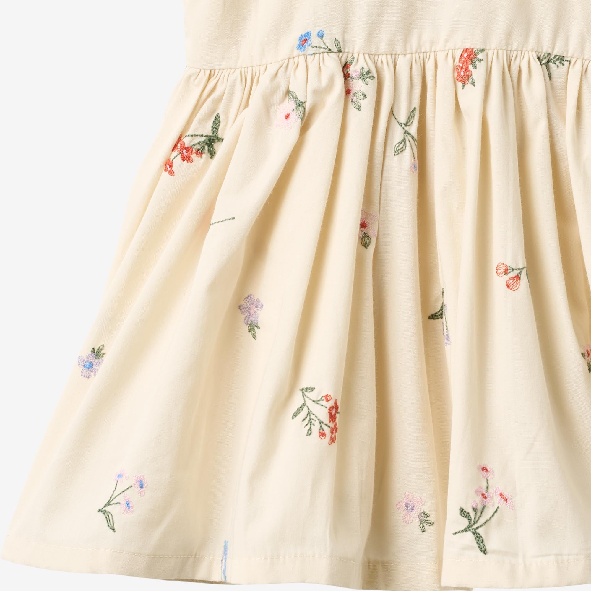 wheat-sienna-babykleid-ivory-embroidery-flowers-bio image 3