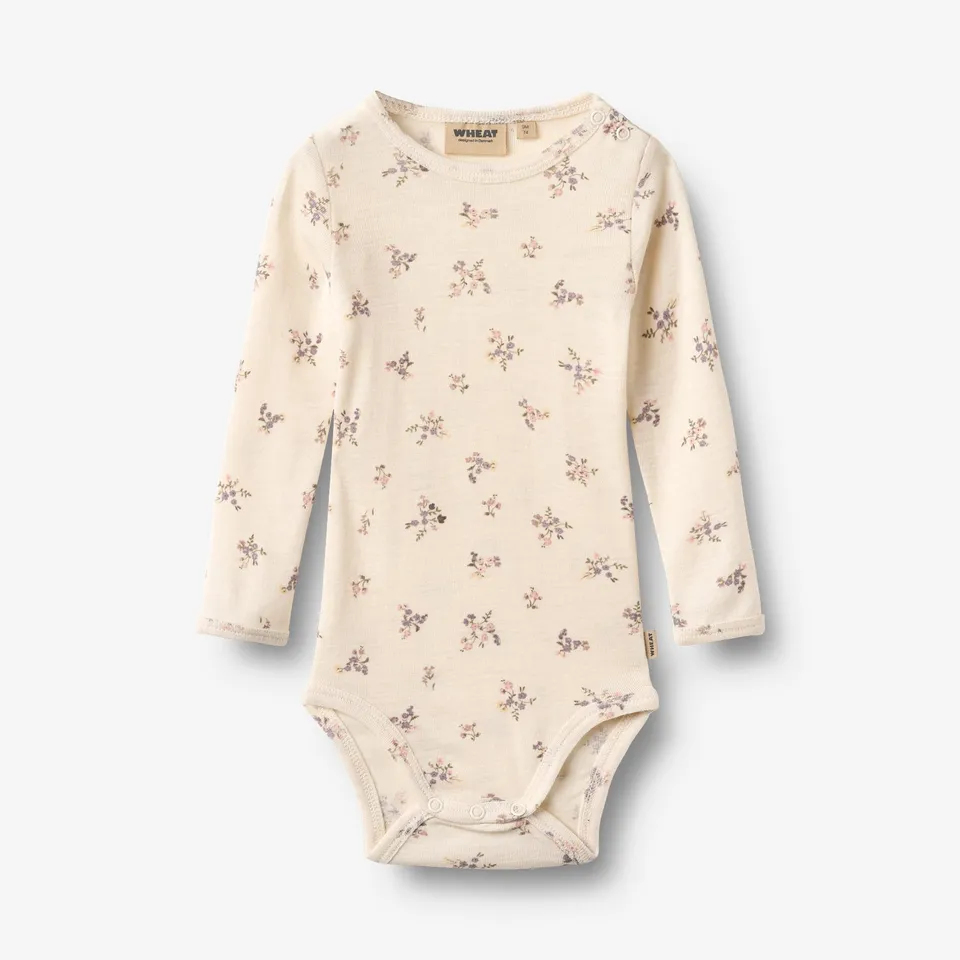 wheat-wool-body-l-s-lucca-merino-babybody-eggshell-flowers image 1
