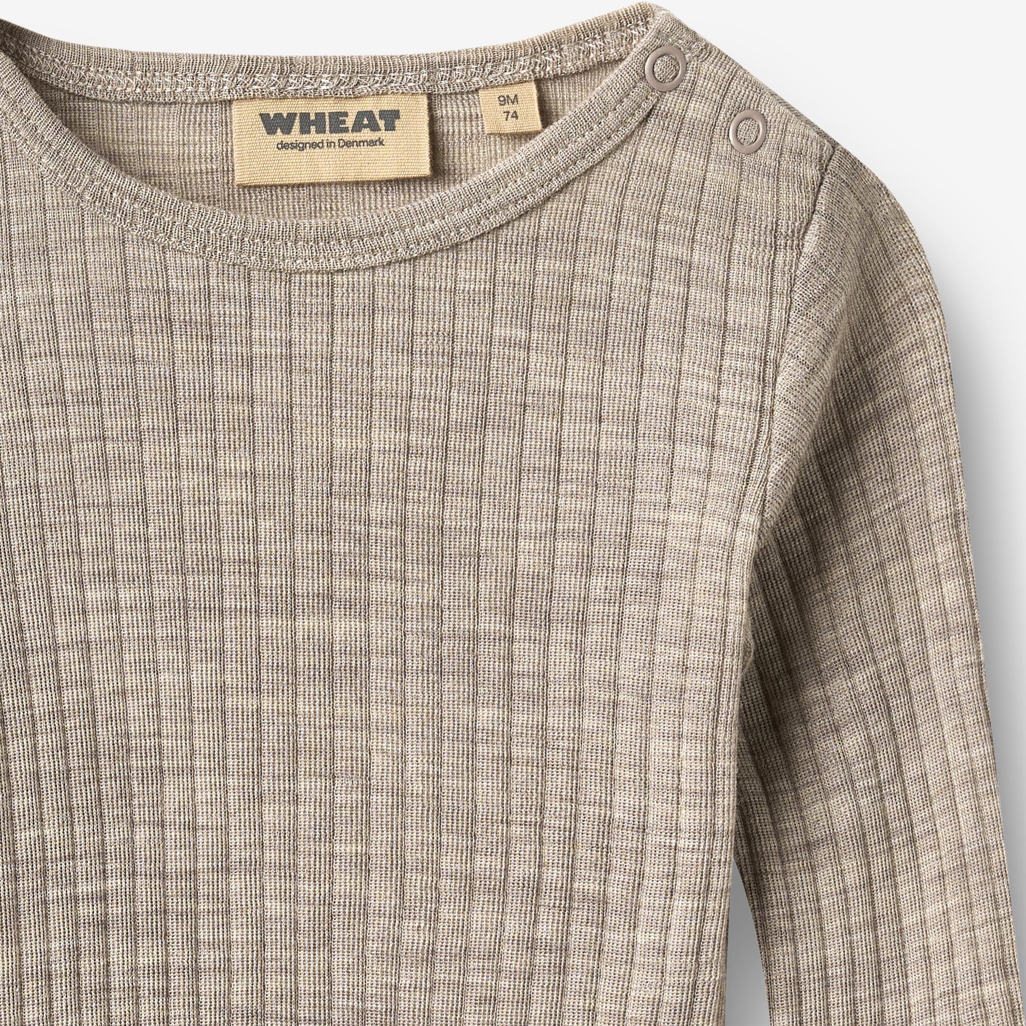 wheat-lucca-wollbody-seidenbody-khaki-merinowolle image 3