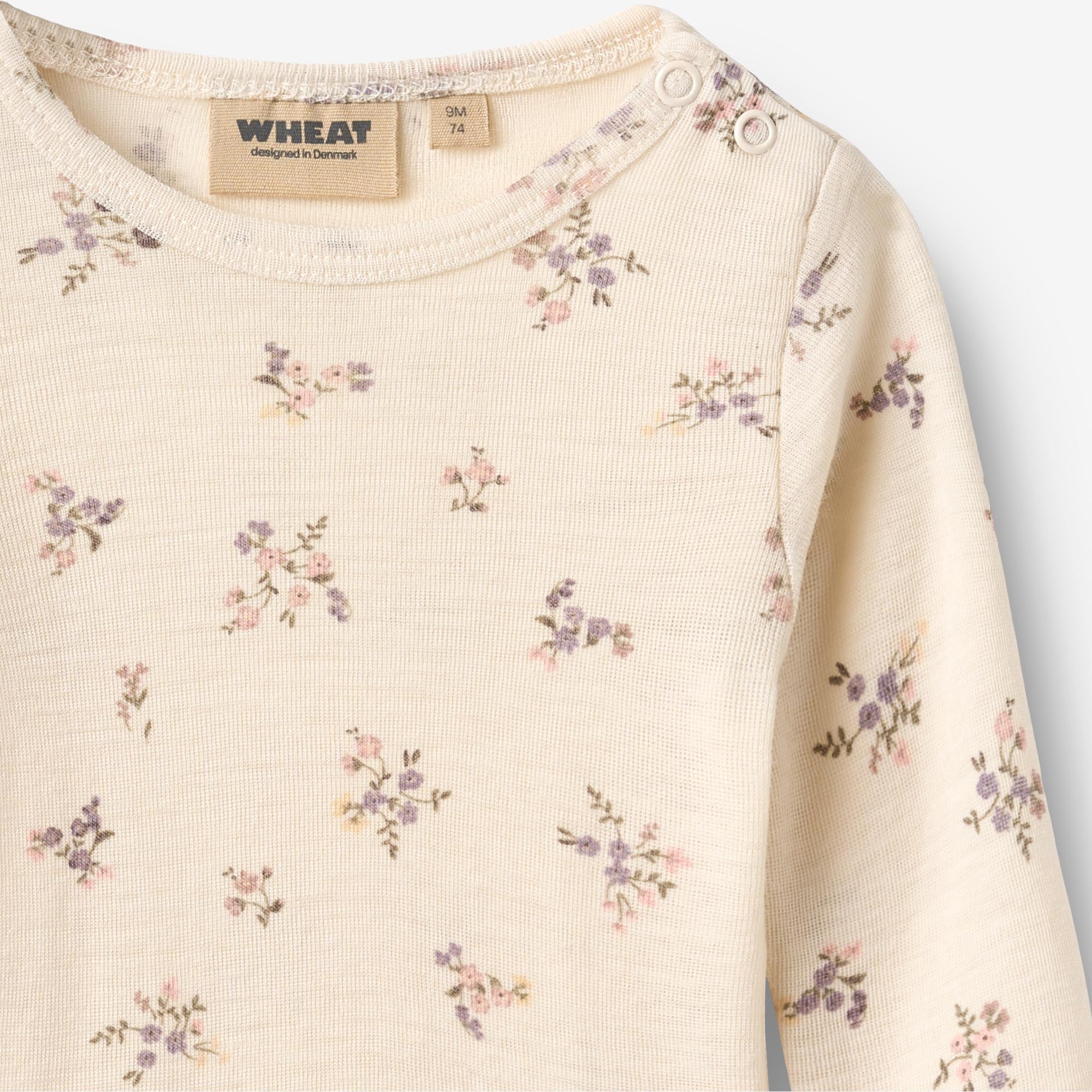 wheat-wool-body-l-s-lucca-merino-babybody-eggshell-flowers image 3