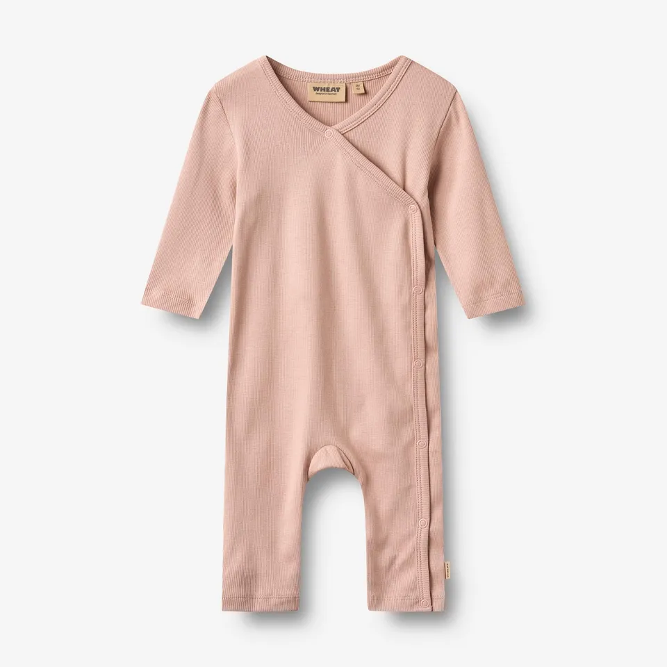 wheat-everest-wrapsuit-langarm-bio-baumwolle-rose-powder image 1