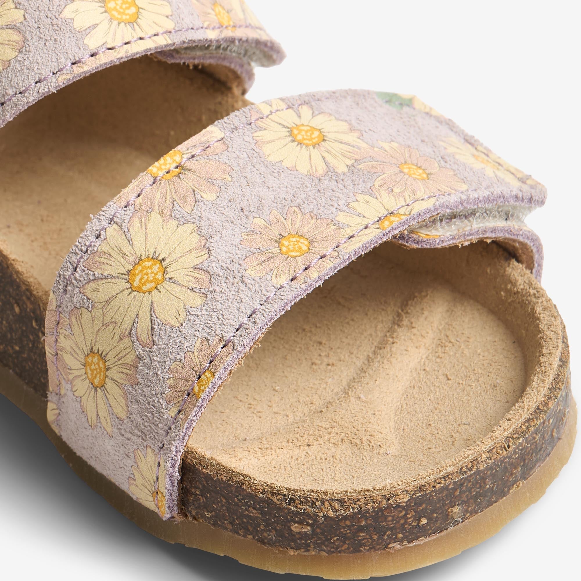 wheat-alphie-sandale-lavender-daisies-wildleder-klett image 4