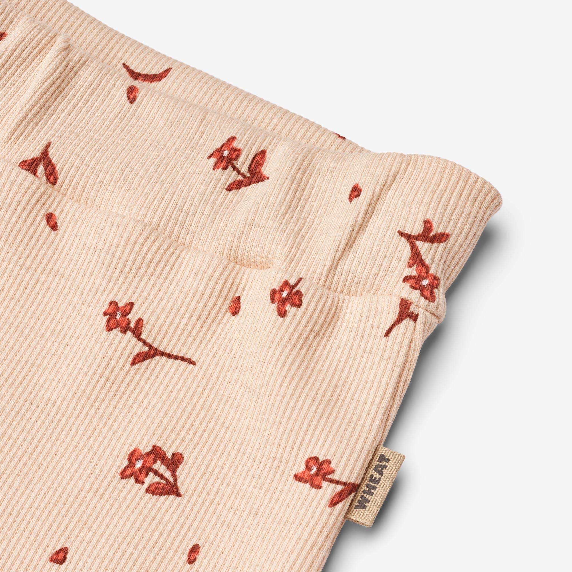 wheat-marena-cropped-hose-rose-water-flowers image 3
