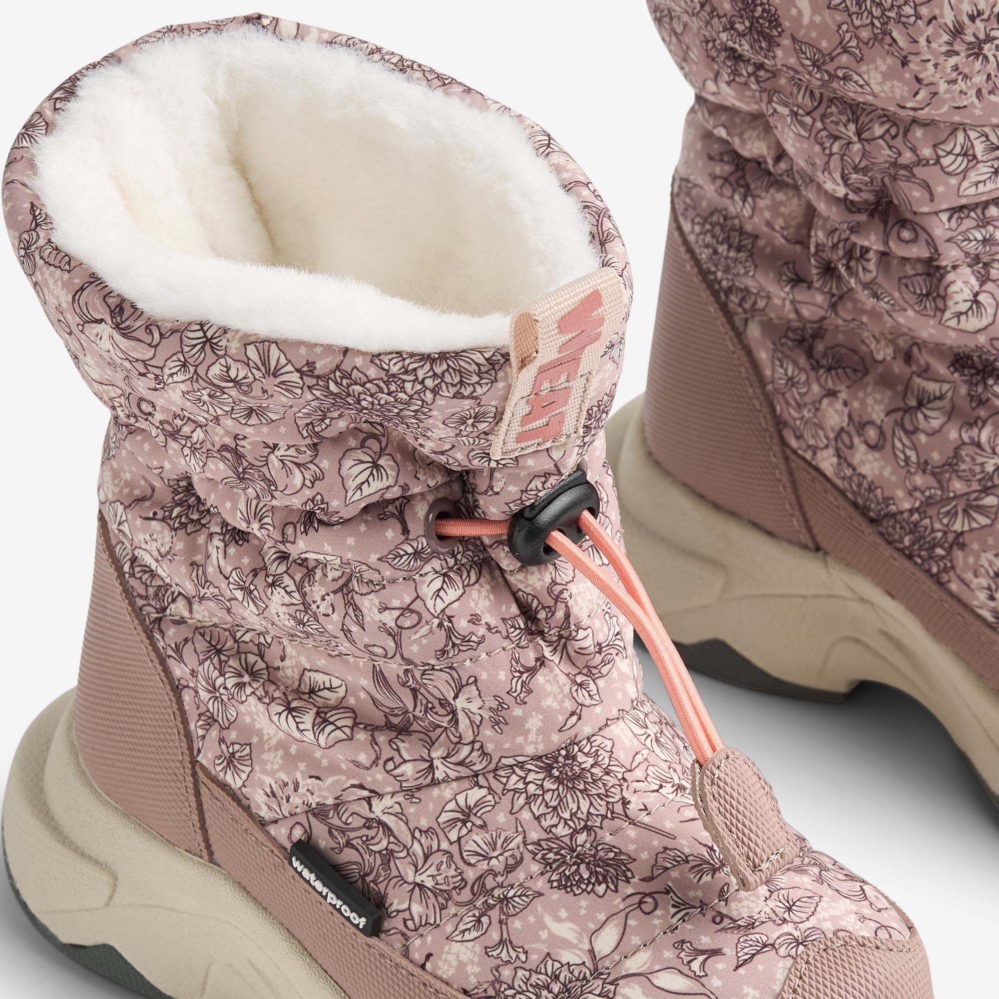 wheat-esme-winterboot-winterstiefel-rose-winter-flowers image 6