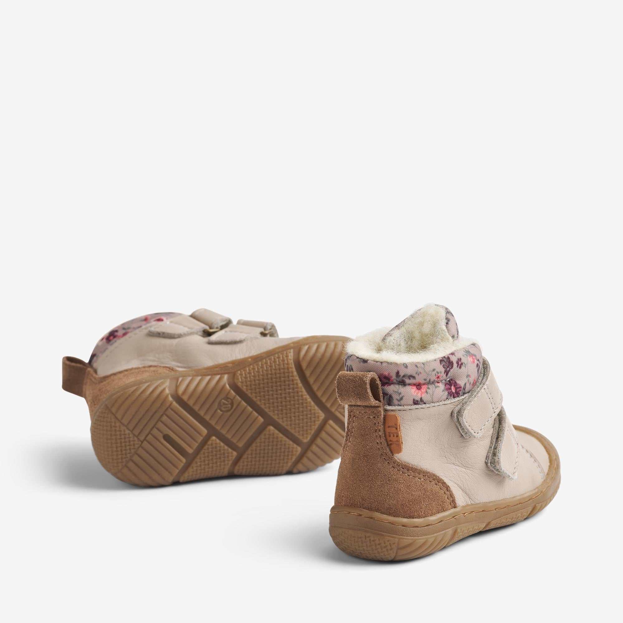 wheat-snug-tex-winterstiefel-grau-blumen-leder image 2