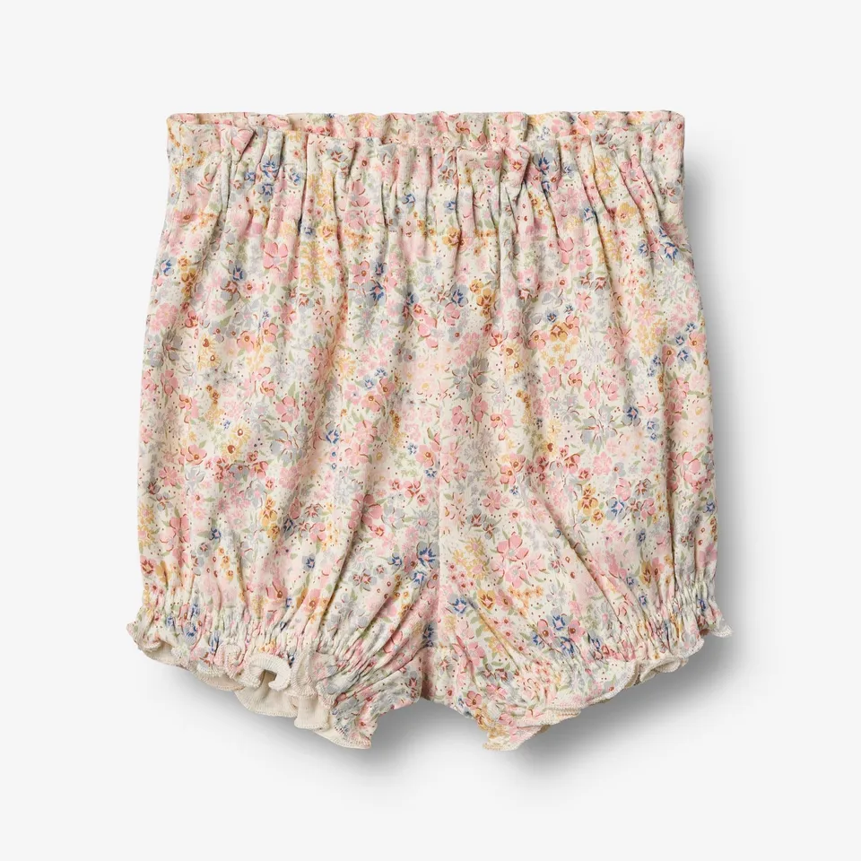 wheat-sonja-jersey-shorts-bright-flowers-bio-baumwolle image 1