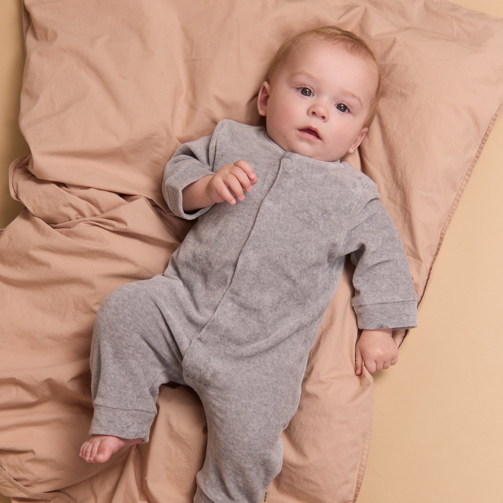 wheat-avery-strampler-babyoverall-melange-grey-bio image 2