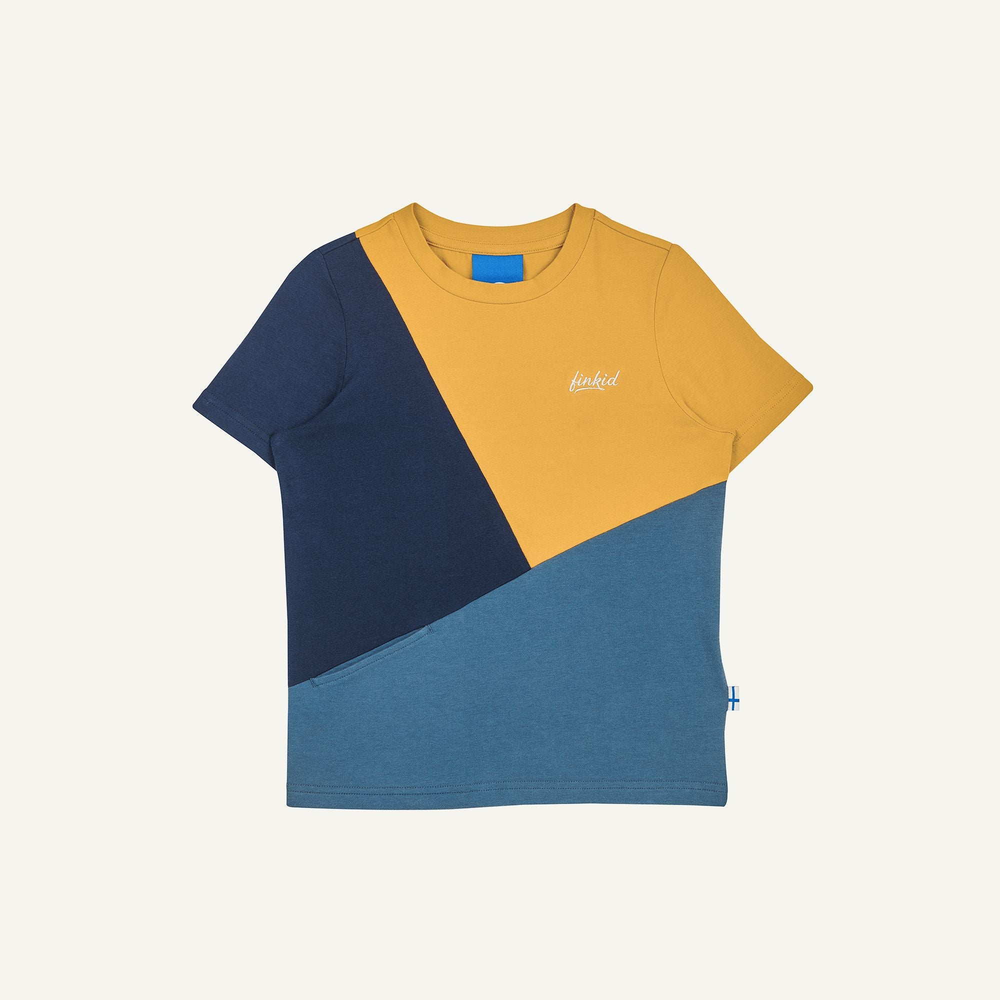 finkid-husky-ankkuri-t-shirt-navy-nautic-biobaumwolle-uv-50 image 4