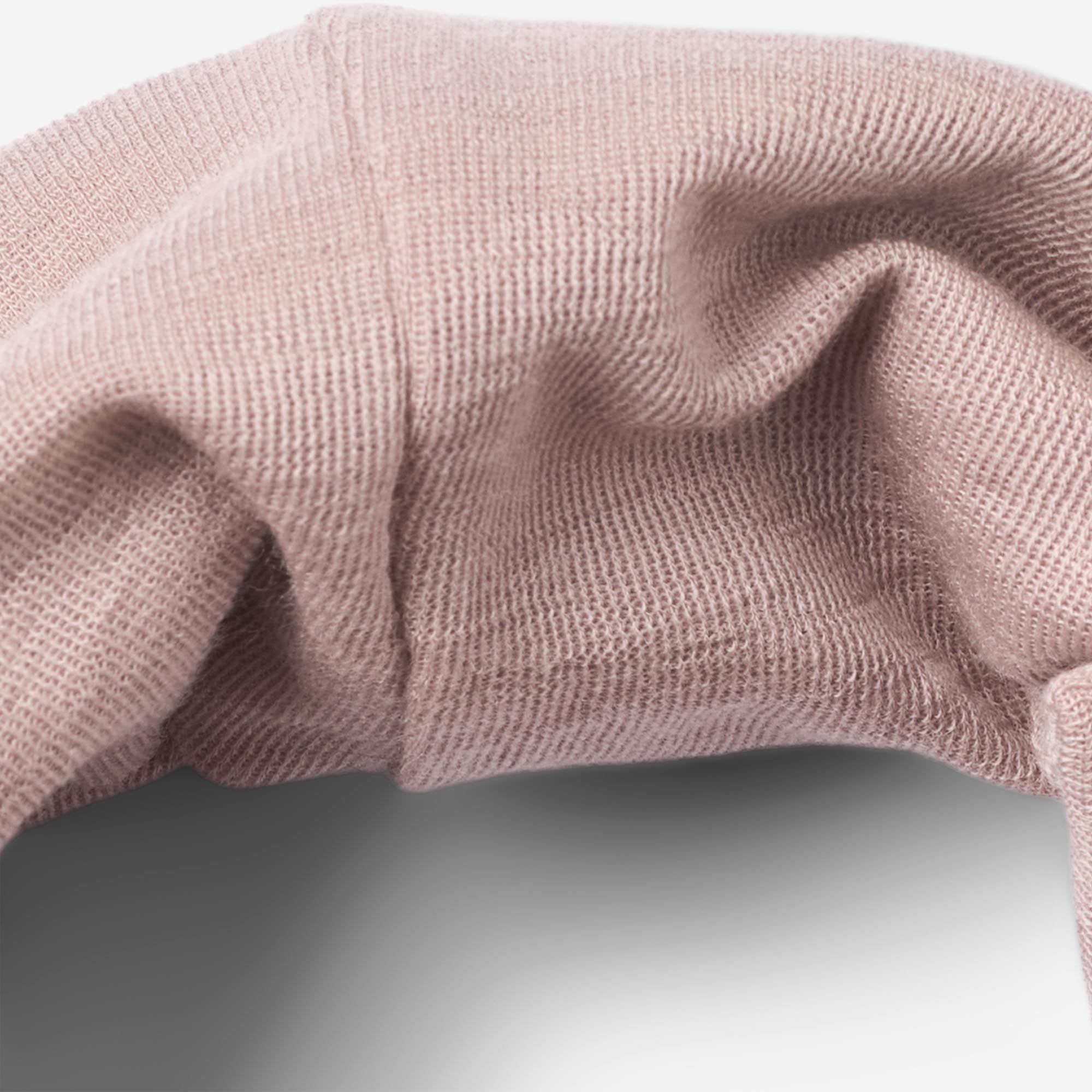 wheat-accessories-2-wool-neckwarmer-arta-schal-pale-lilac-flowers image 2