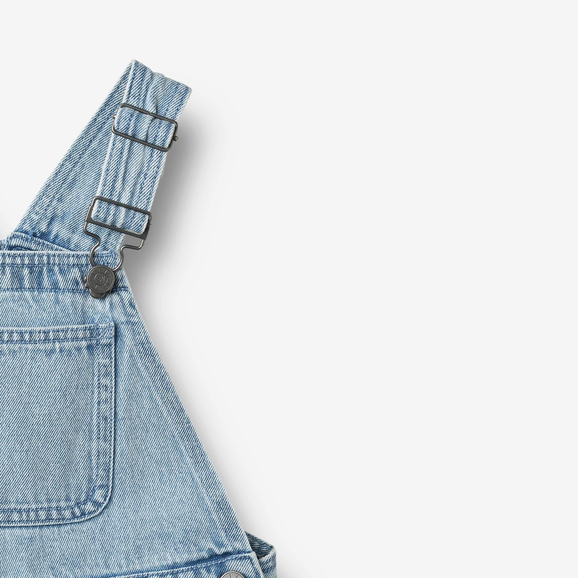 wheat-lykke-kurze-latzhose-hellblau-denim-bio image 6