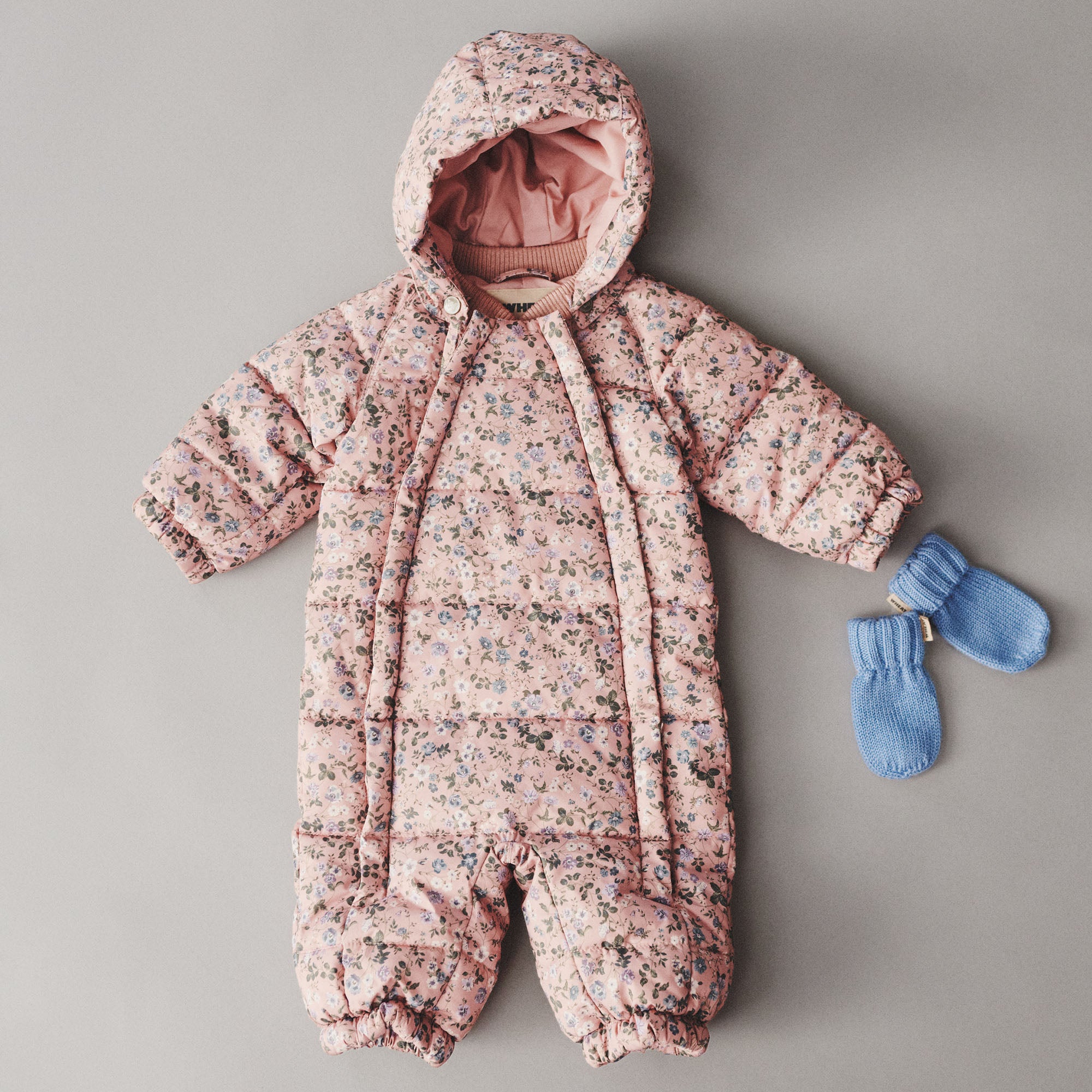 wheat-lilloa-baby-f-ustlinge-snow-blue-merinowolle image 2