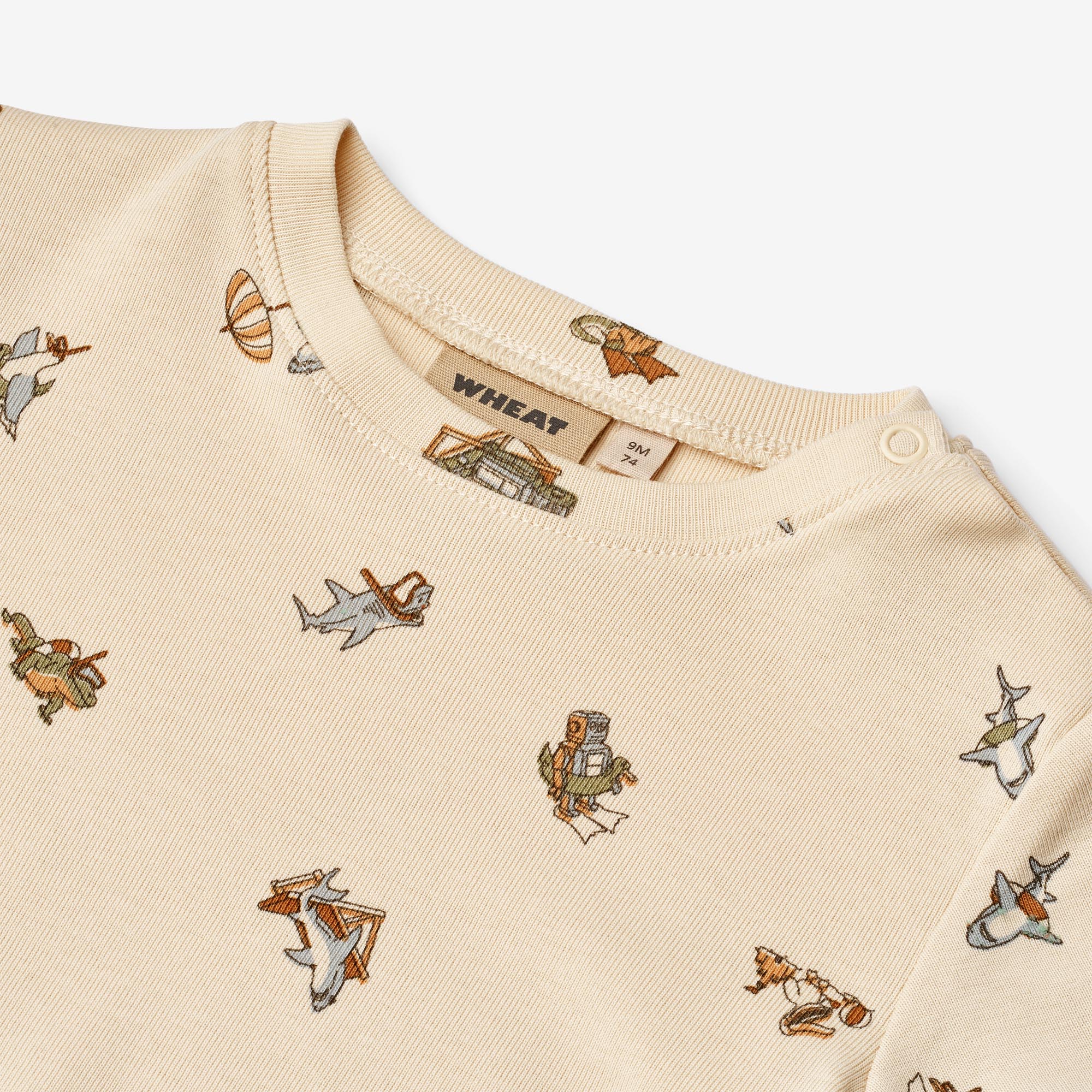 wheat-mikkel-t-shirt-beach-friends-baby-bio-baumwolle image 3