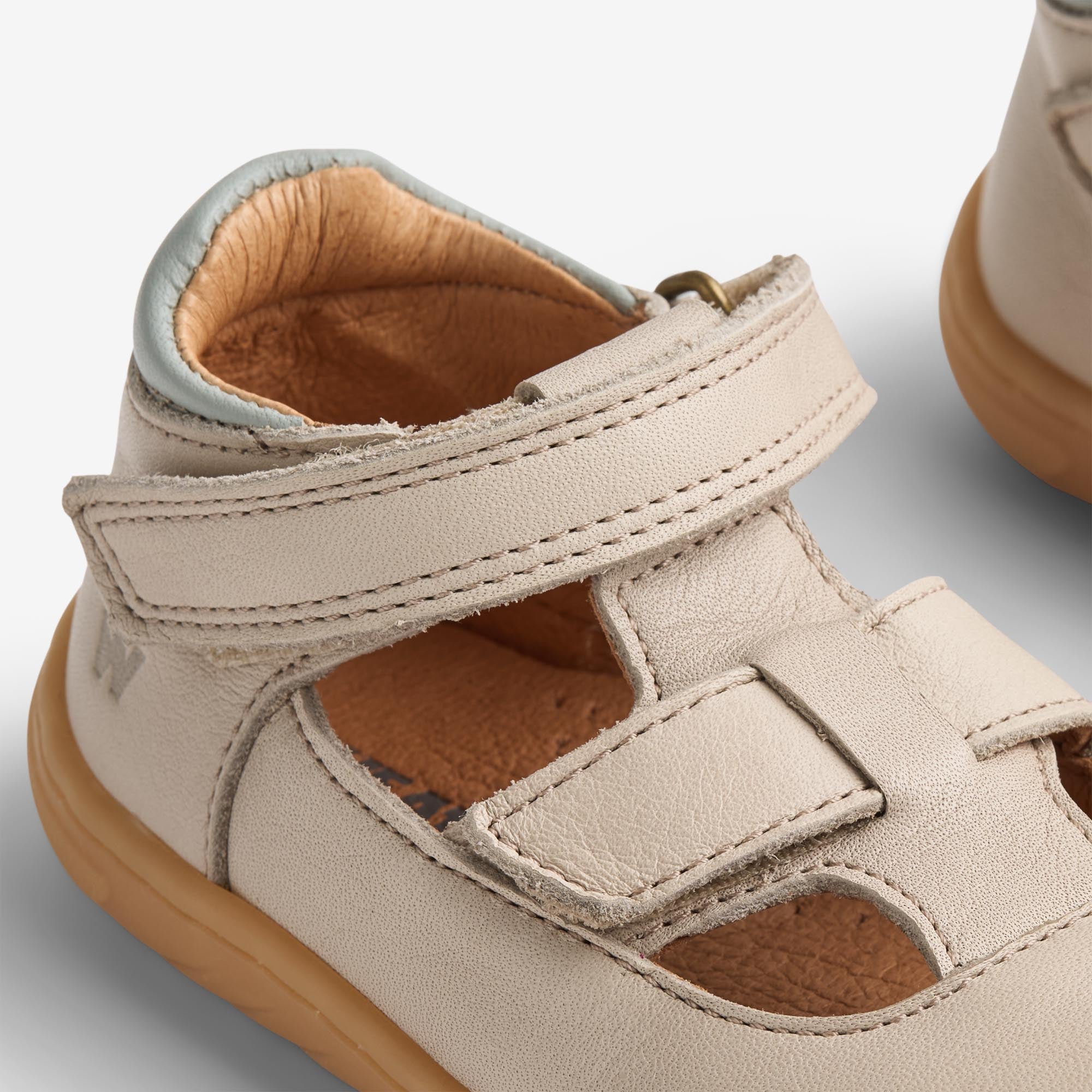 wheat-sven-prewalker-baby-warm-sand-barfu image 5