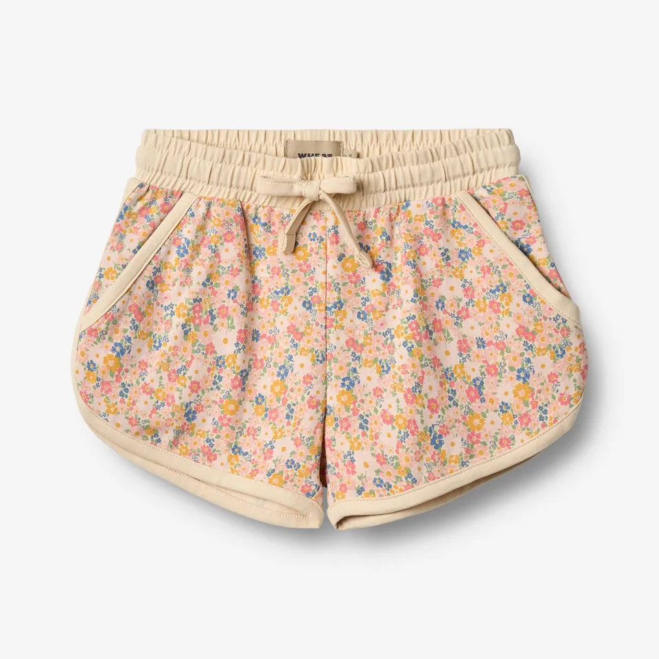 wheat-kamilla-shorts-multi-flowers-bio-baumwolle-m-dchen image 1