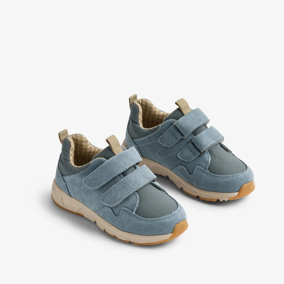 wheat-toney-sneaker-stormy-sea-klett-leicht image 1
