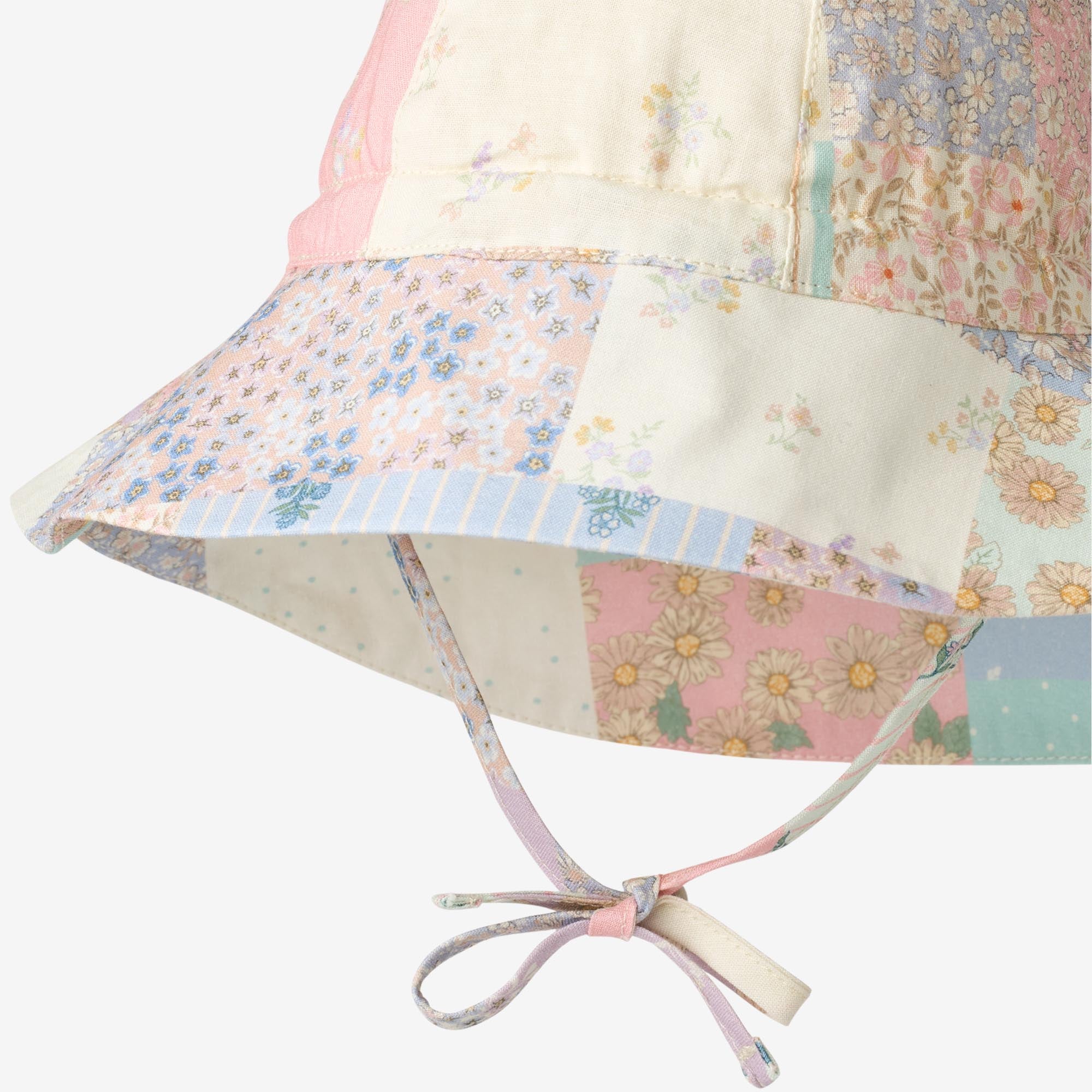 wheat-chloe-sonnenhut-patchwork-flowers-babyhut-bio-baumwolle image 2