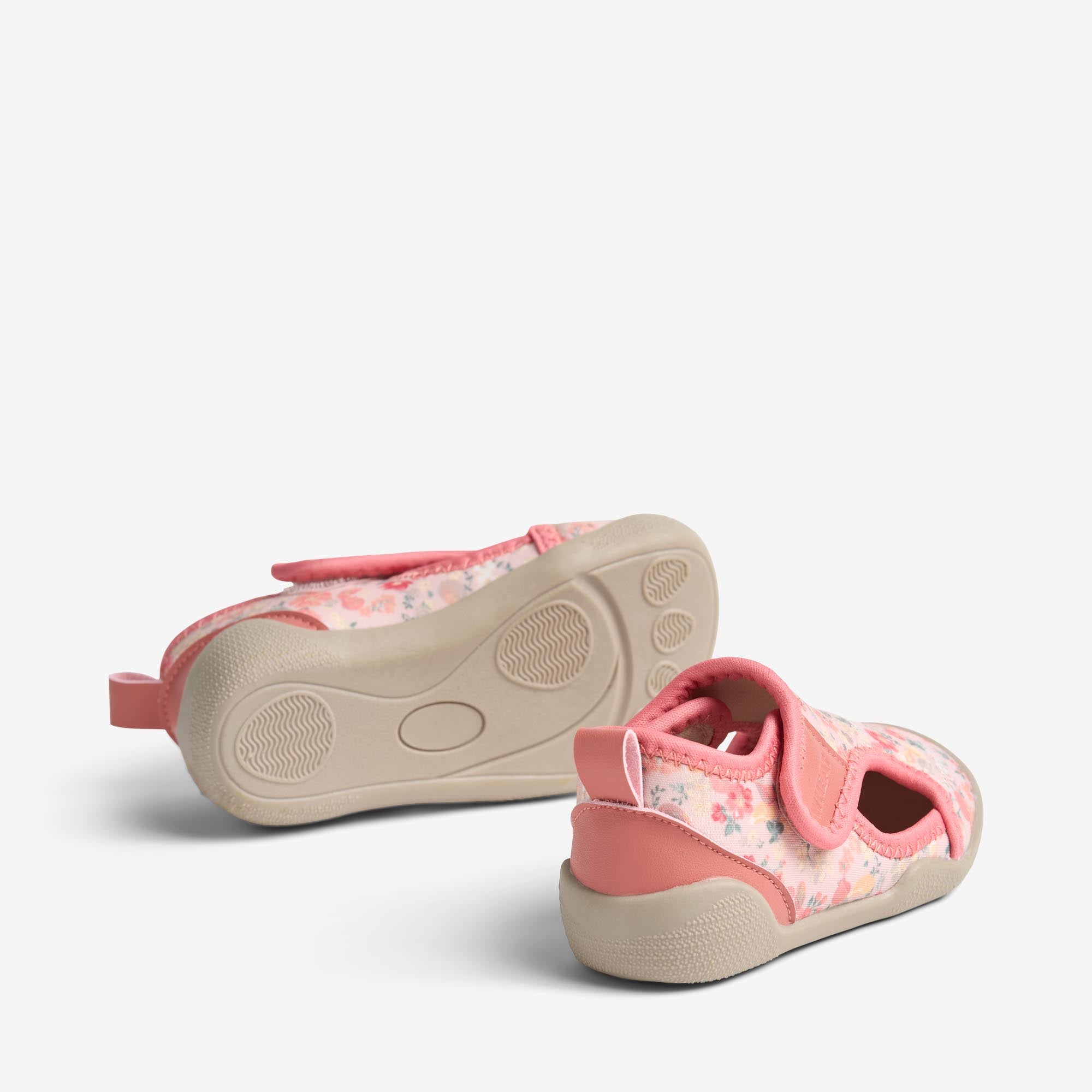 wheat-swirl-badeschuhe-powder-blumen-neopren image 3