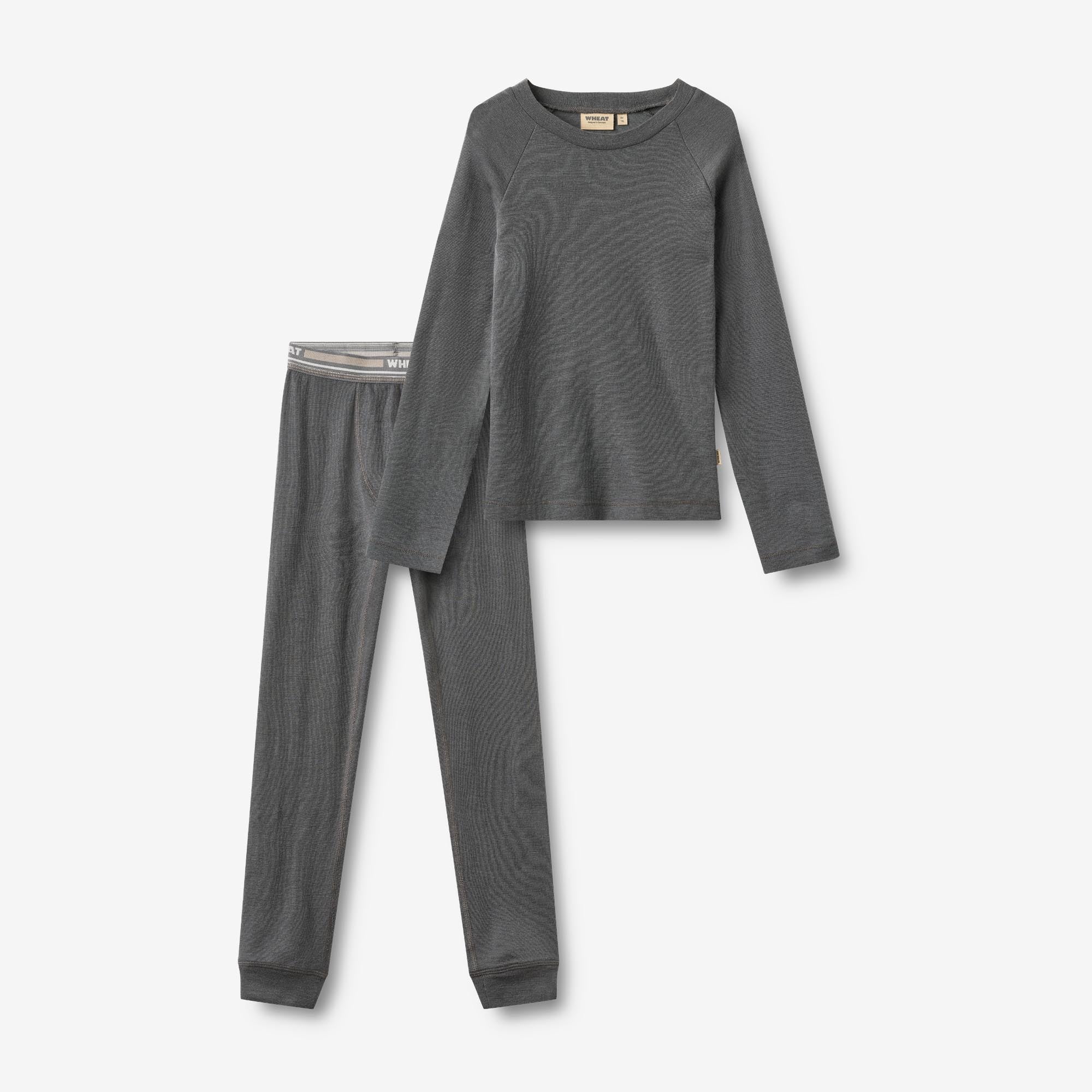 wheat-outerwear-baselayer-set-thermo-dark-charcoal-merino image 1