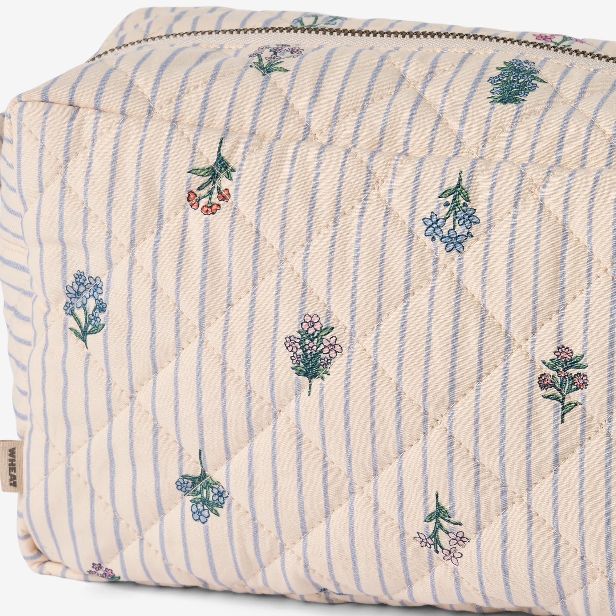 wheat-ziggi-waschtasche-large-rose-shadow-flowers image 2