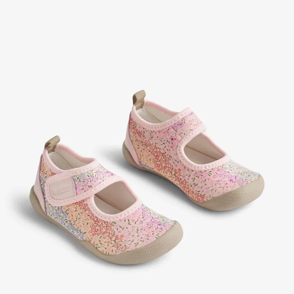 wheat-wavey-badeschuhe-kinder-neopren-rainbow-flowers image 1