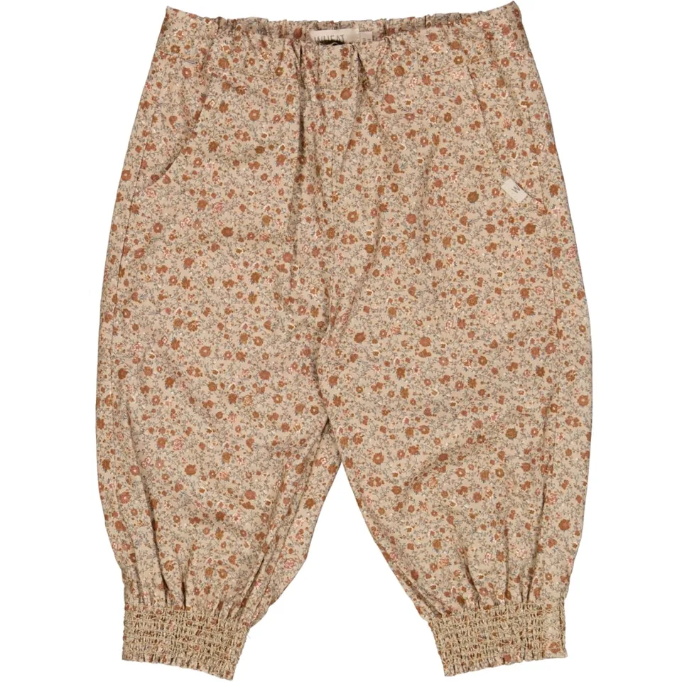 wheat-sara-hose-rose-tangled-flowers-bio-baumwolle-baby image 1