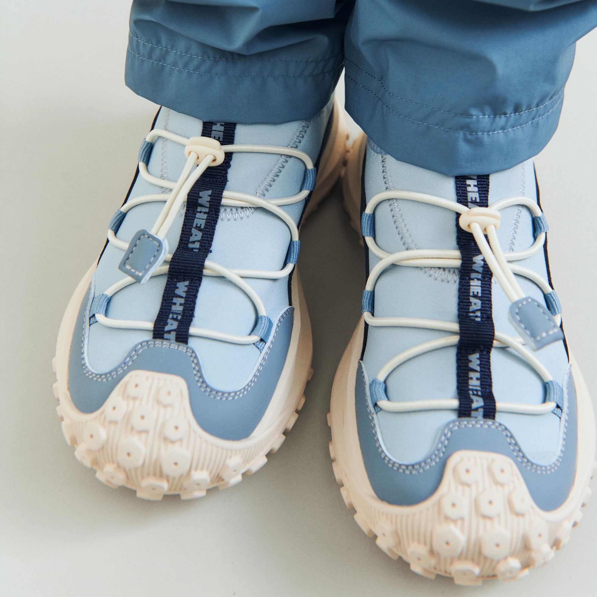 wheat-billie-summer-sky-sneaker-gr-27 image 2