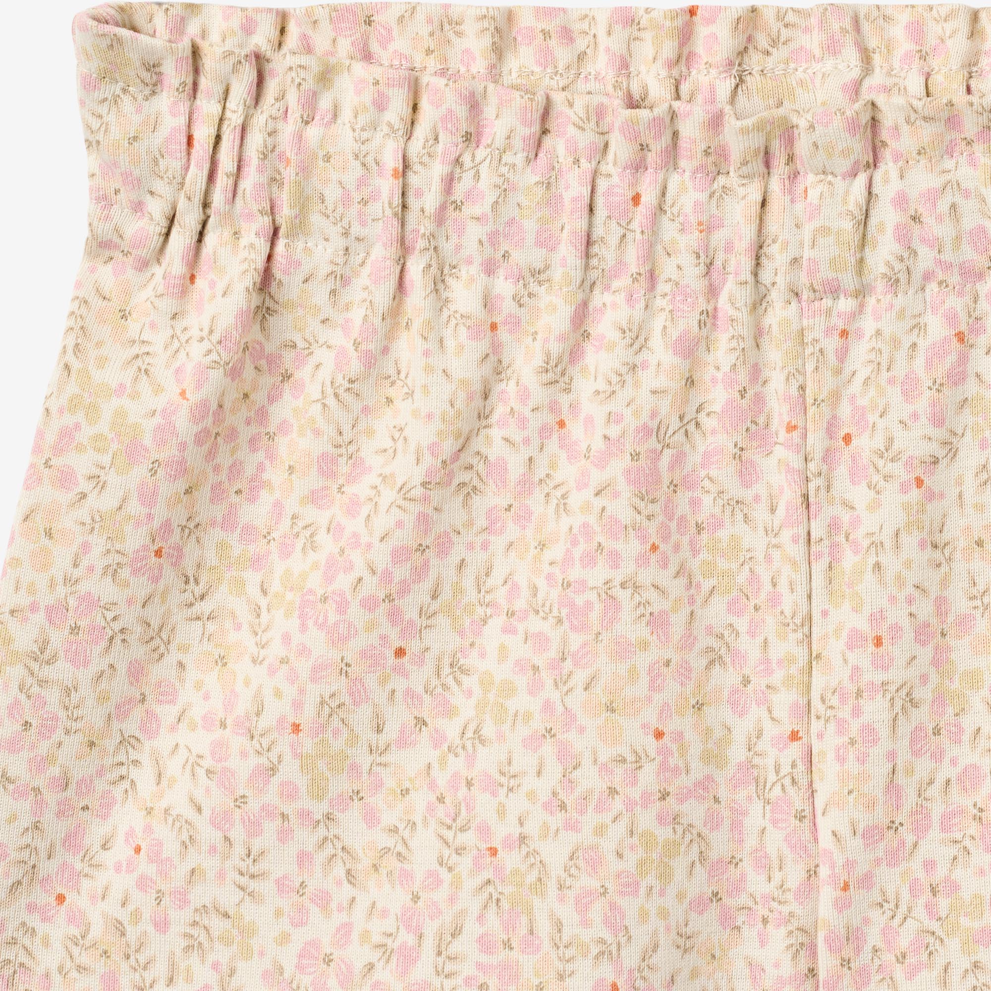 wheat-sandy-shorts-baby-coral-flowers-bio image 3