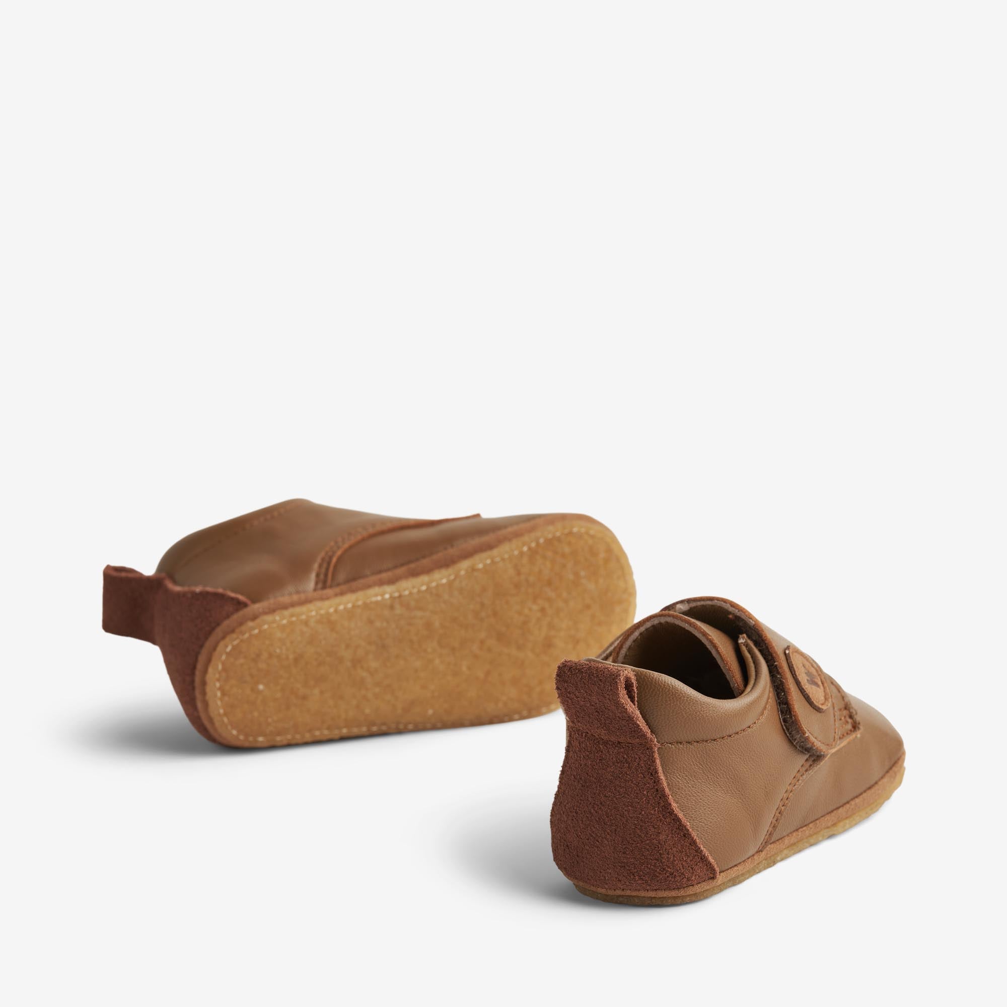 wheat-dakota-hausschuhe-cognac-leder-klett image 2