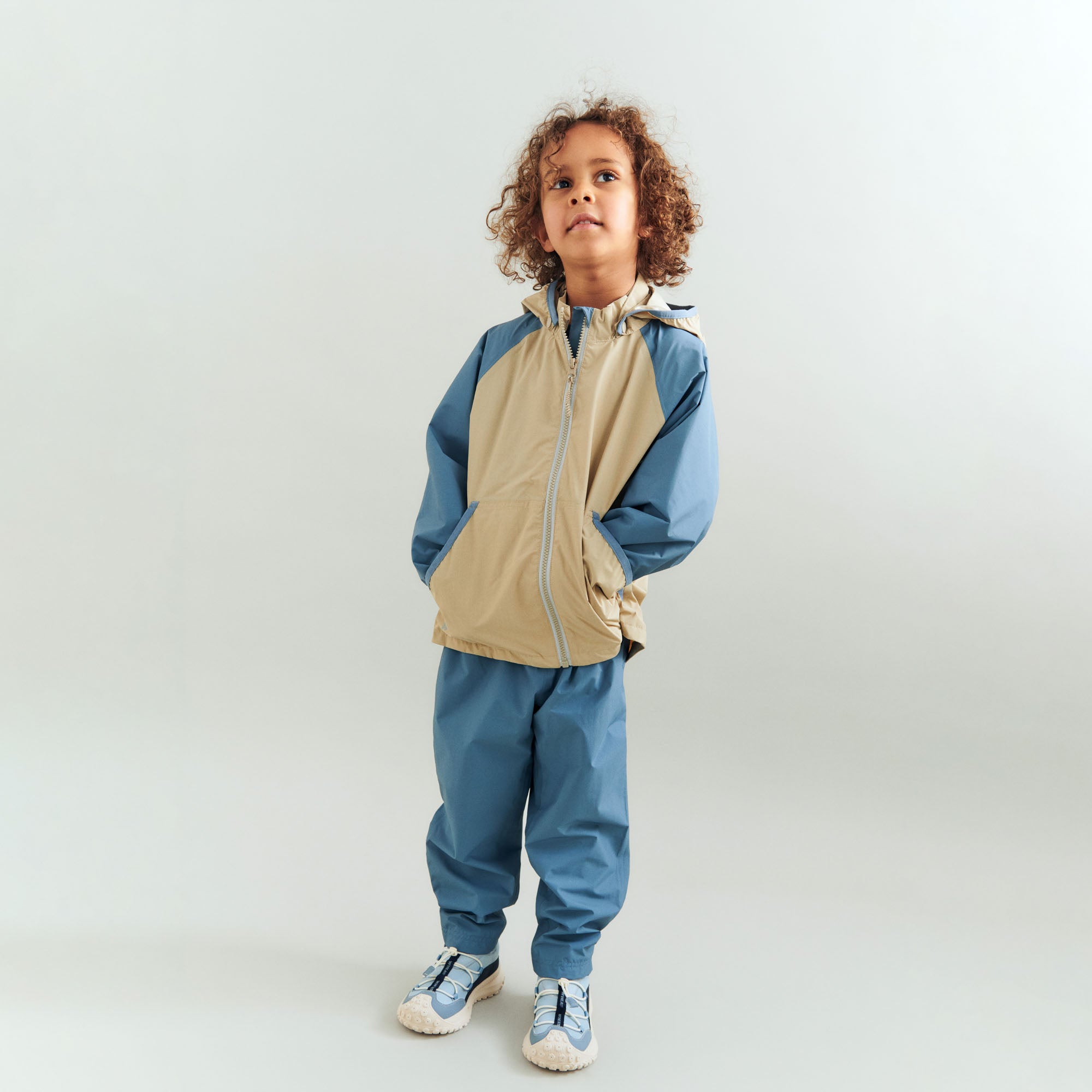 wheat-shelljacke-himmel-sand-stone-regenjacke-kinder-leicht image 2