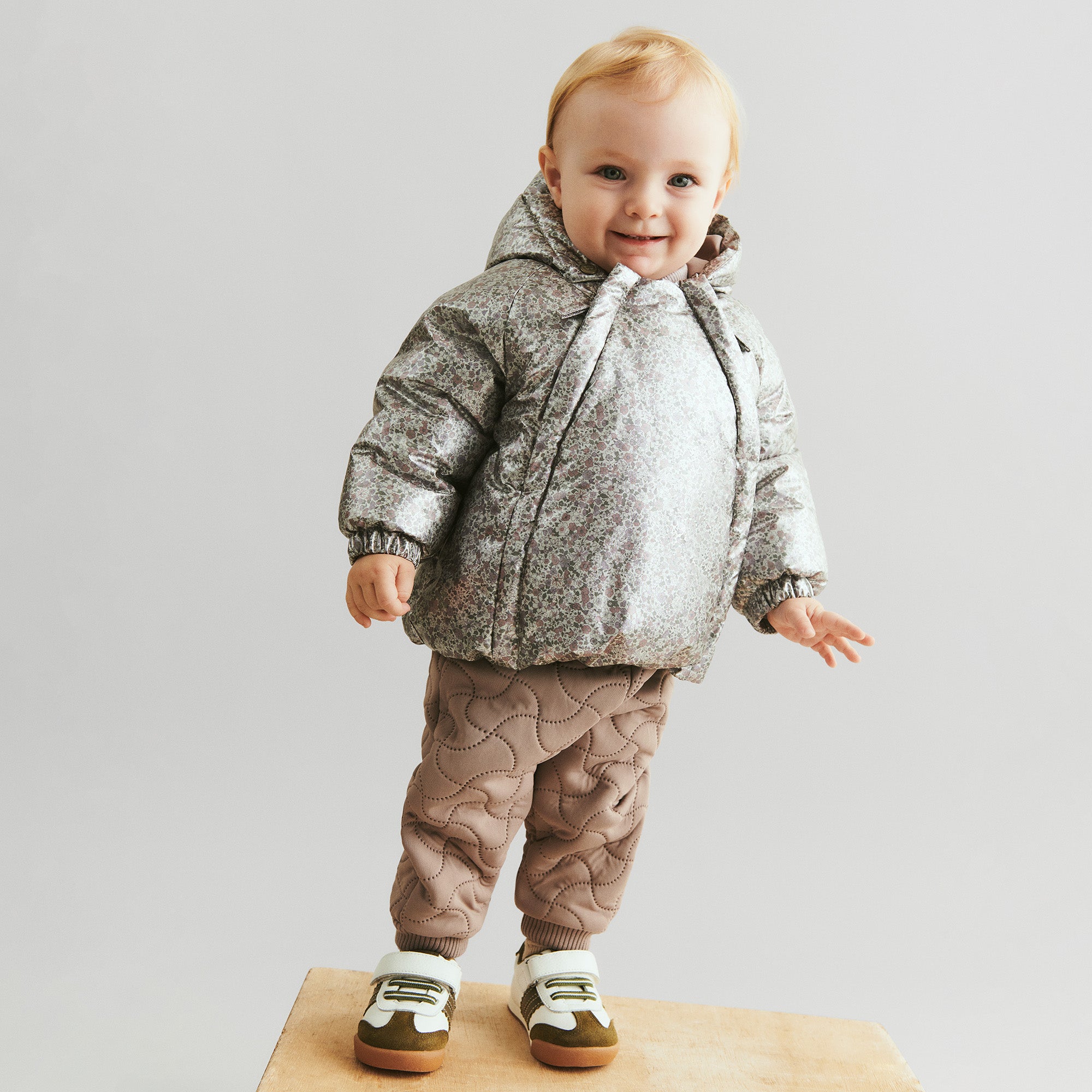wheat-puffer-jacket-morgen-steppjacke-silver-flower-meadow image 2