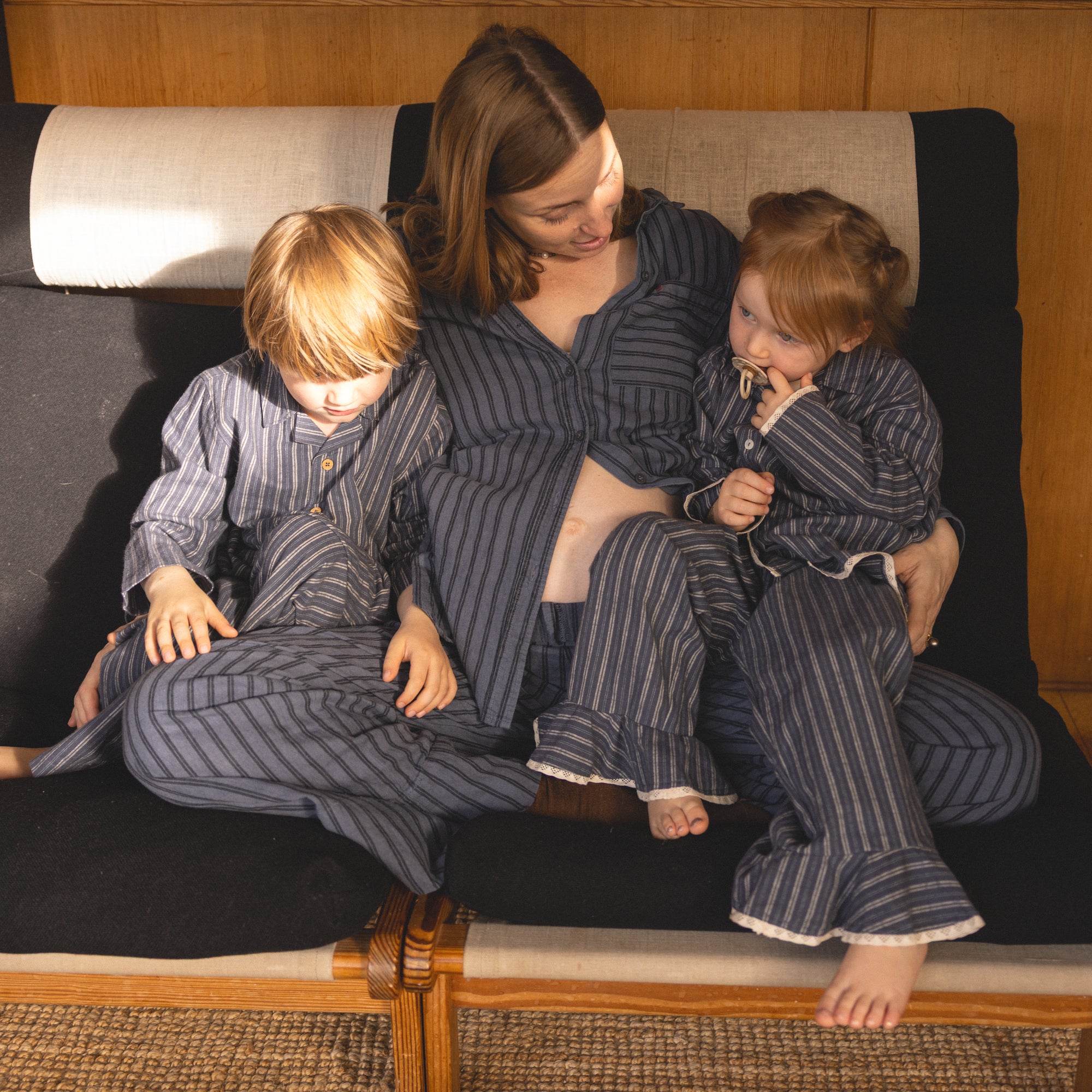 wheat-madison-pyjama-kinder-blue-holiday-stripe-bio image 2