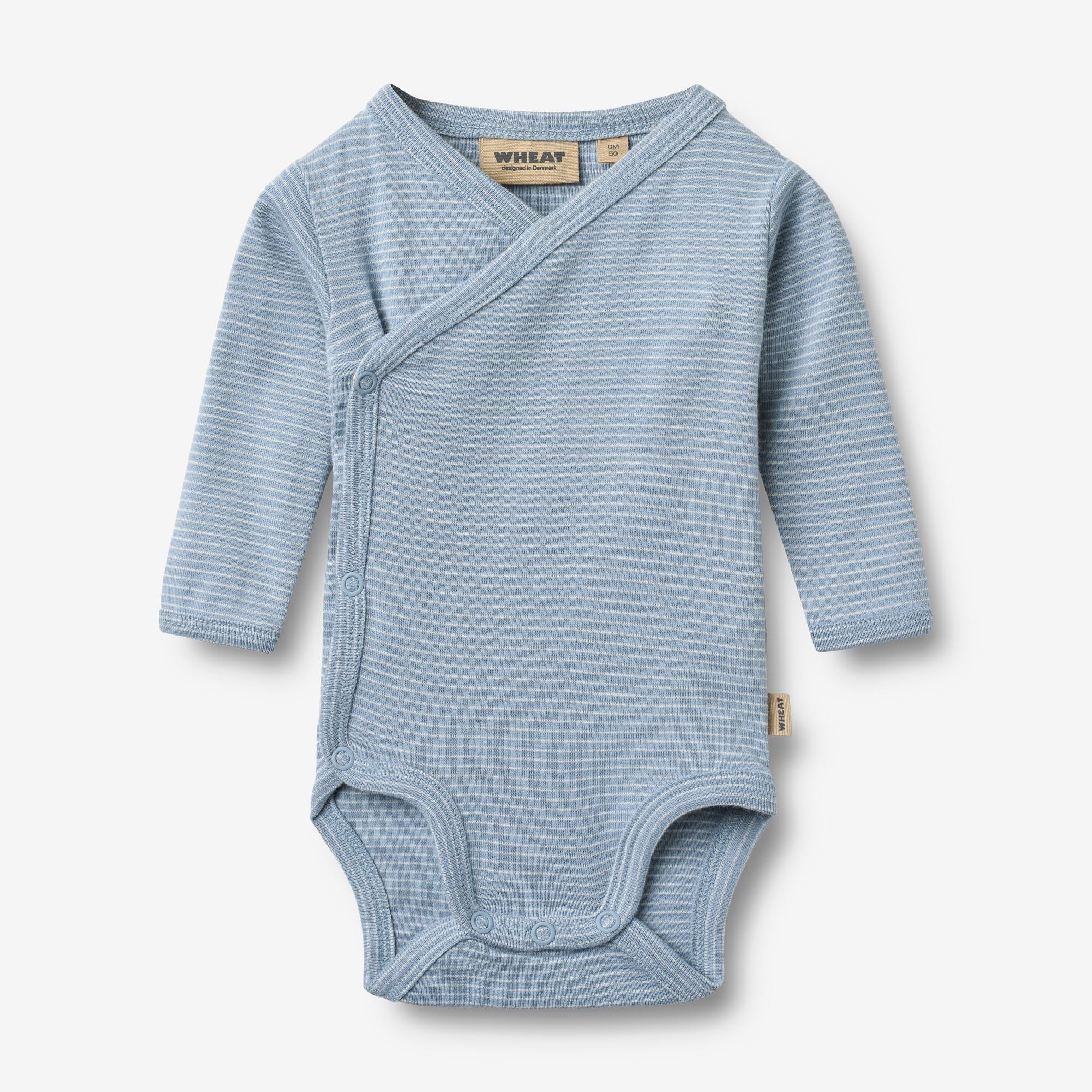 wheat-pil-wickelbody-langarm-faded-blue-stripe-bio-baumwolle image 1