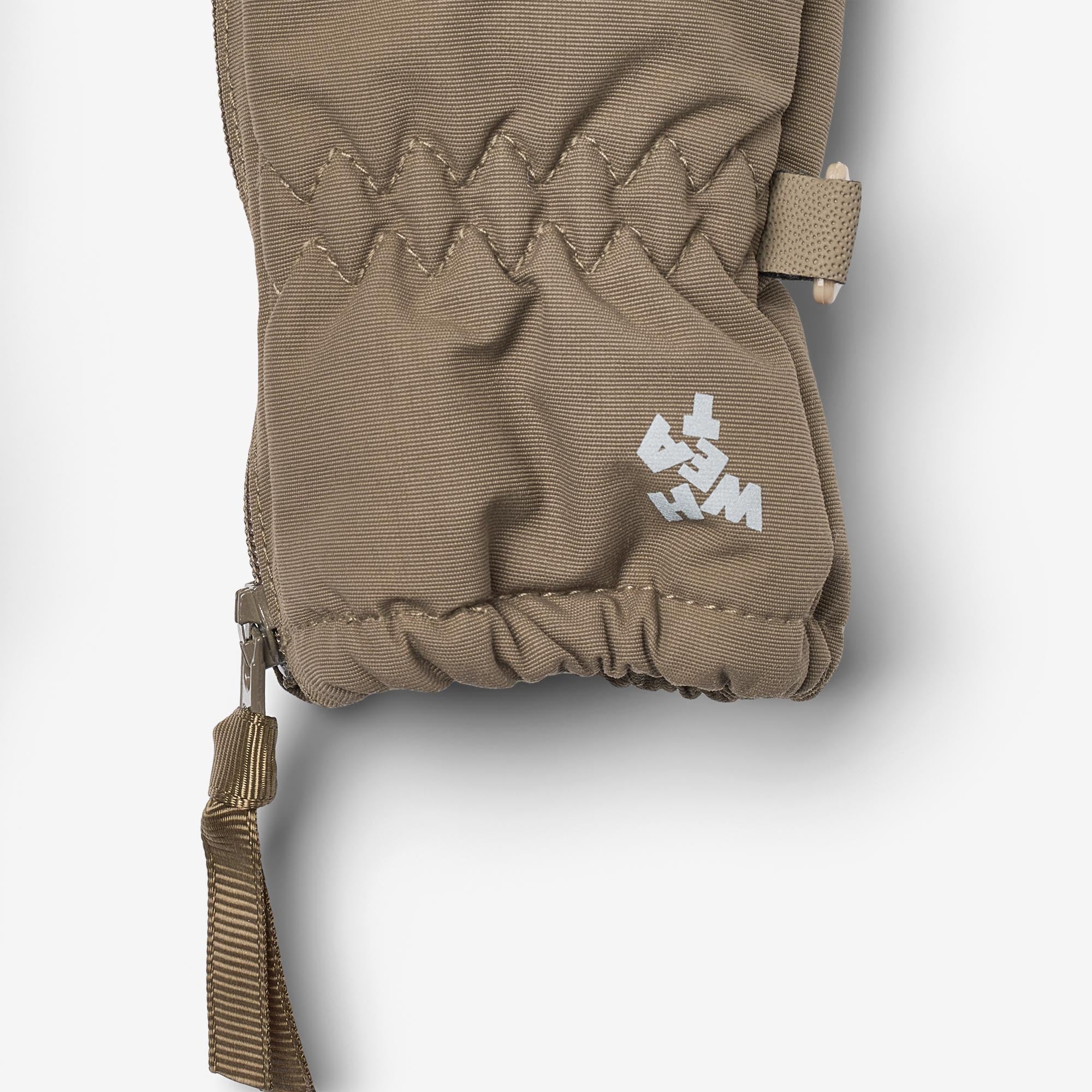 wheat-technical-mittens-zipper-f-ustlinge-dry-wood-recycelt image 3