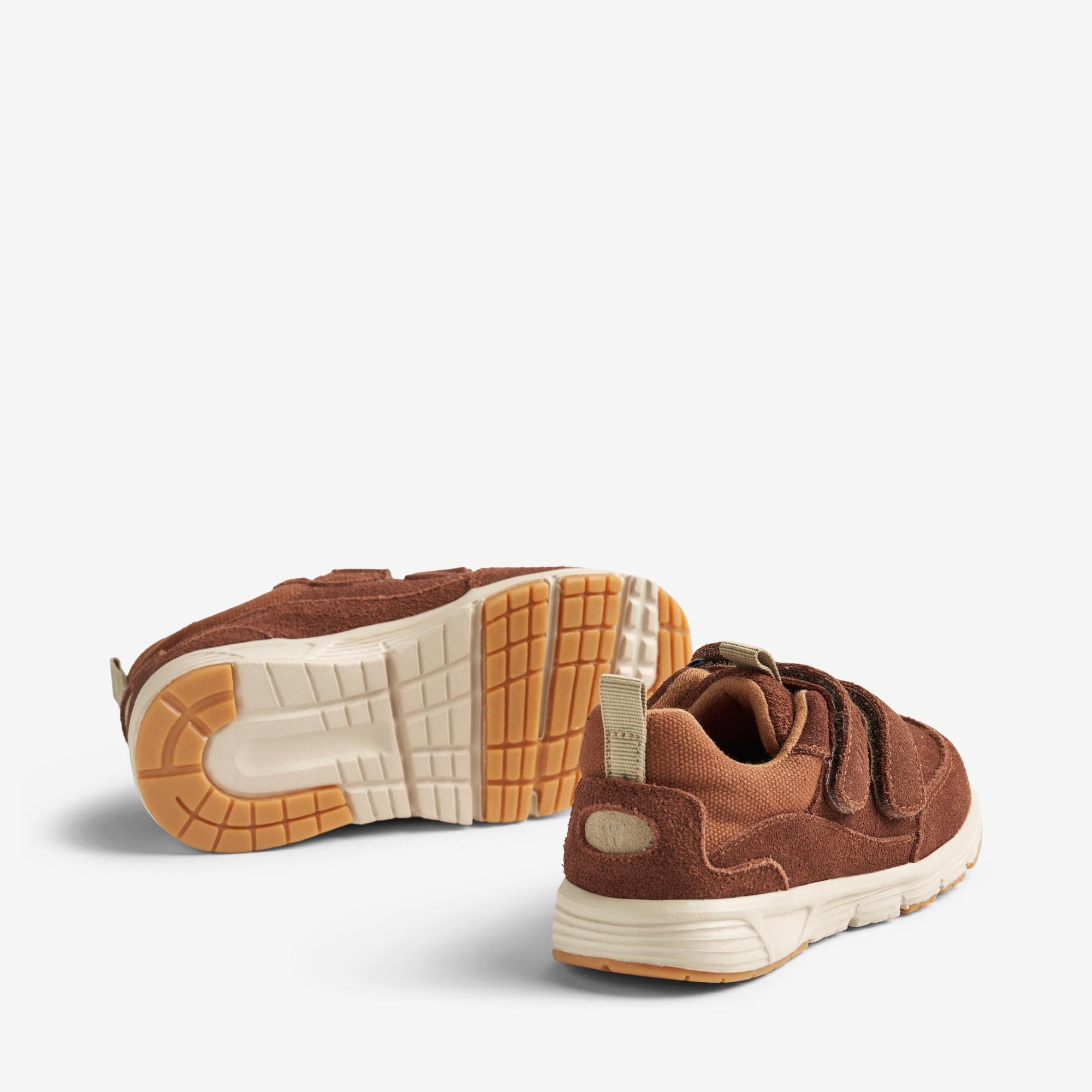 wheat-alin-sneaker-cognac-klett-leder-bio-futter image 2