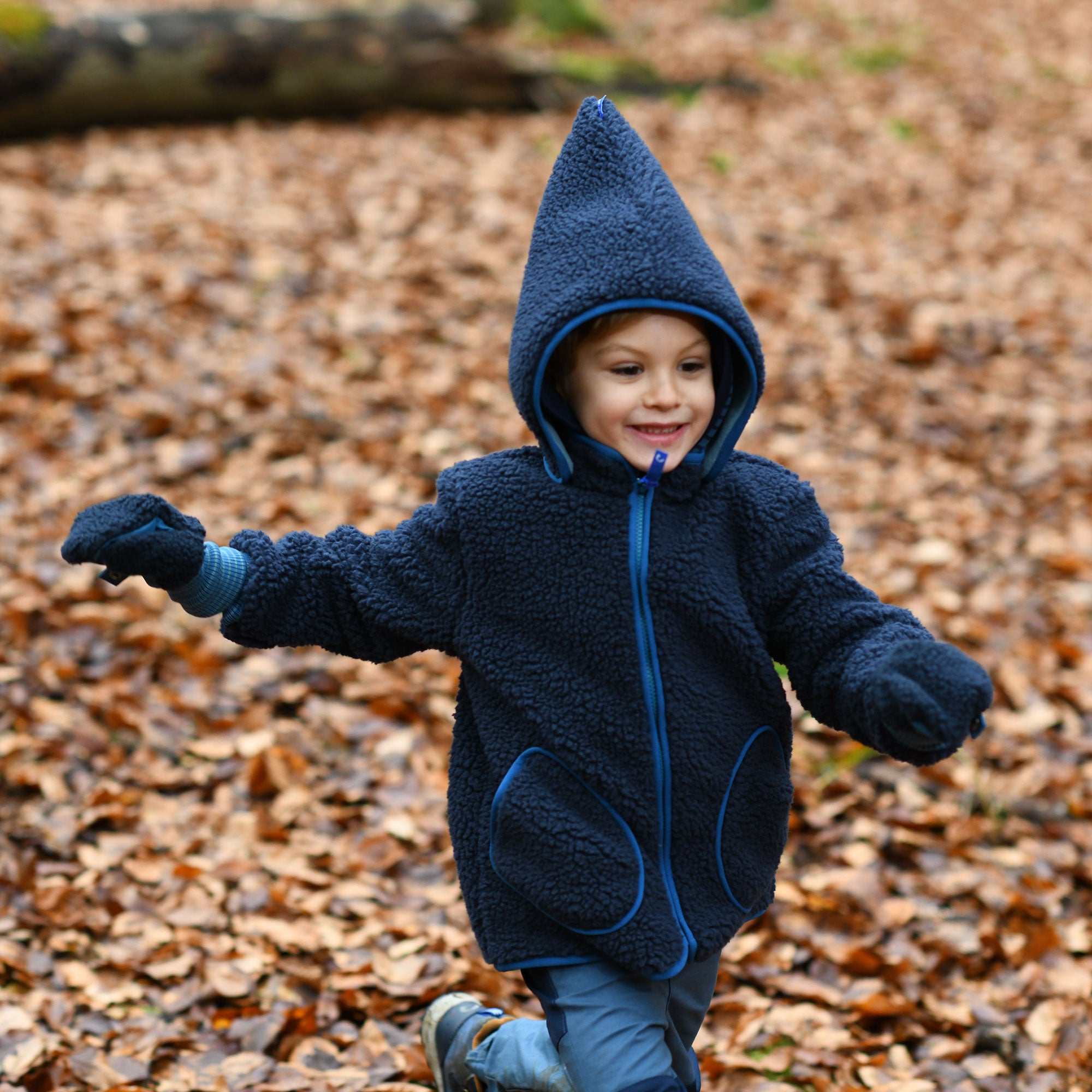 finkid-tonttu-nalle-teddy-fleecejacke-toffee-cabernet-80-90 image 2