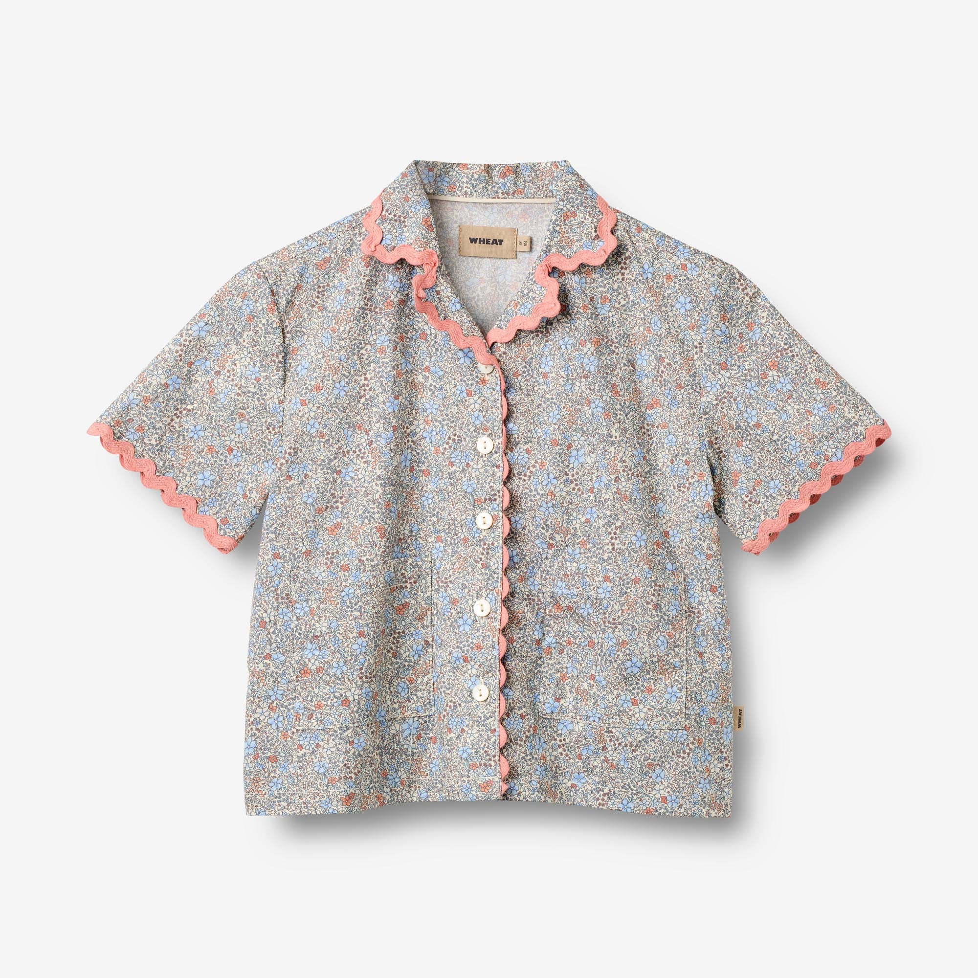 wheat-set-vilma-bluse-shorts-air-blue-flowers-bio-baumwolle image 3